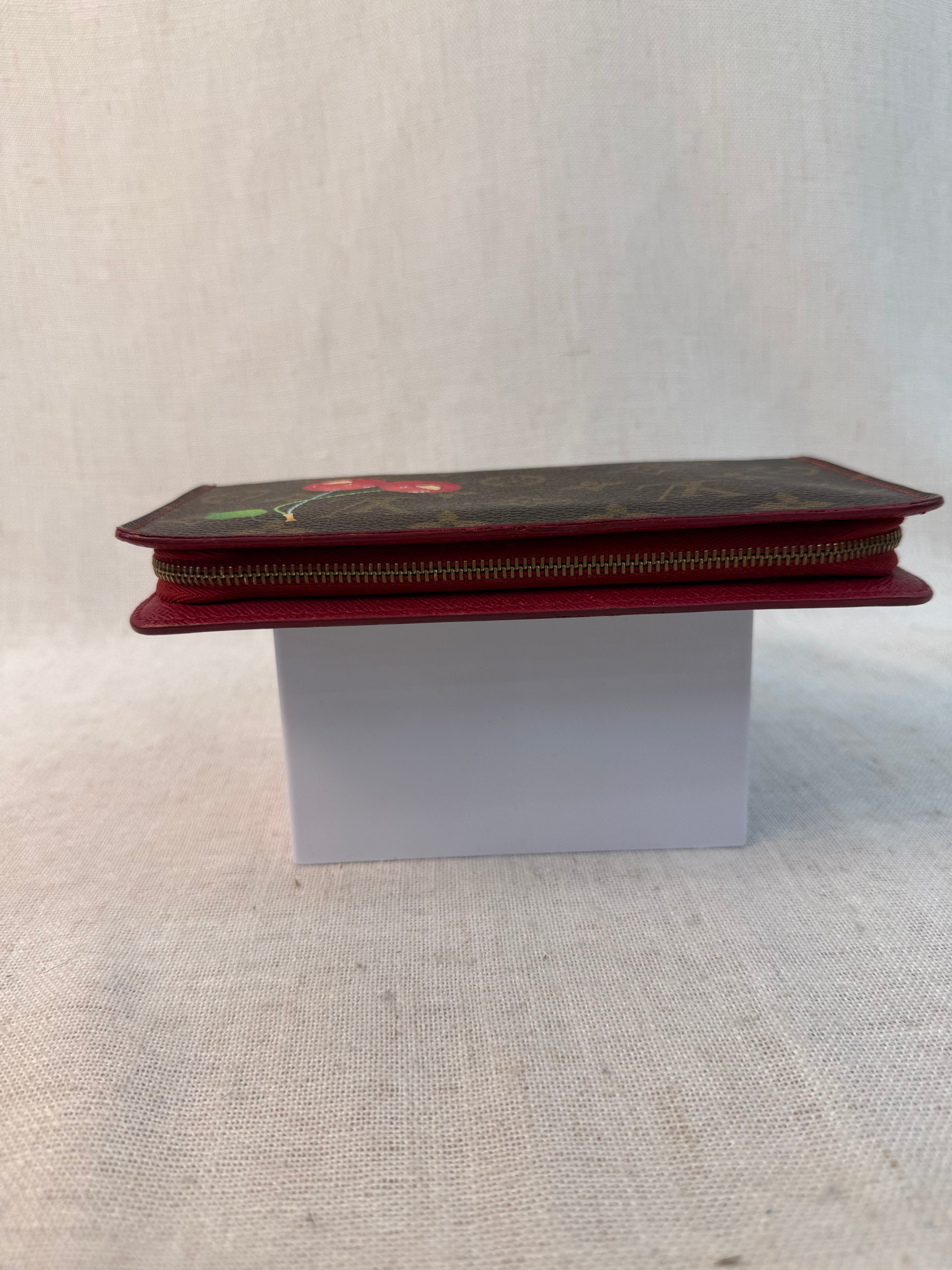 LIKE NEW Louis Vuitton Monogram Cherry Zippy Wallet