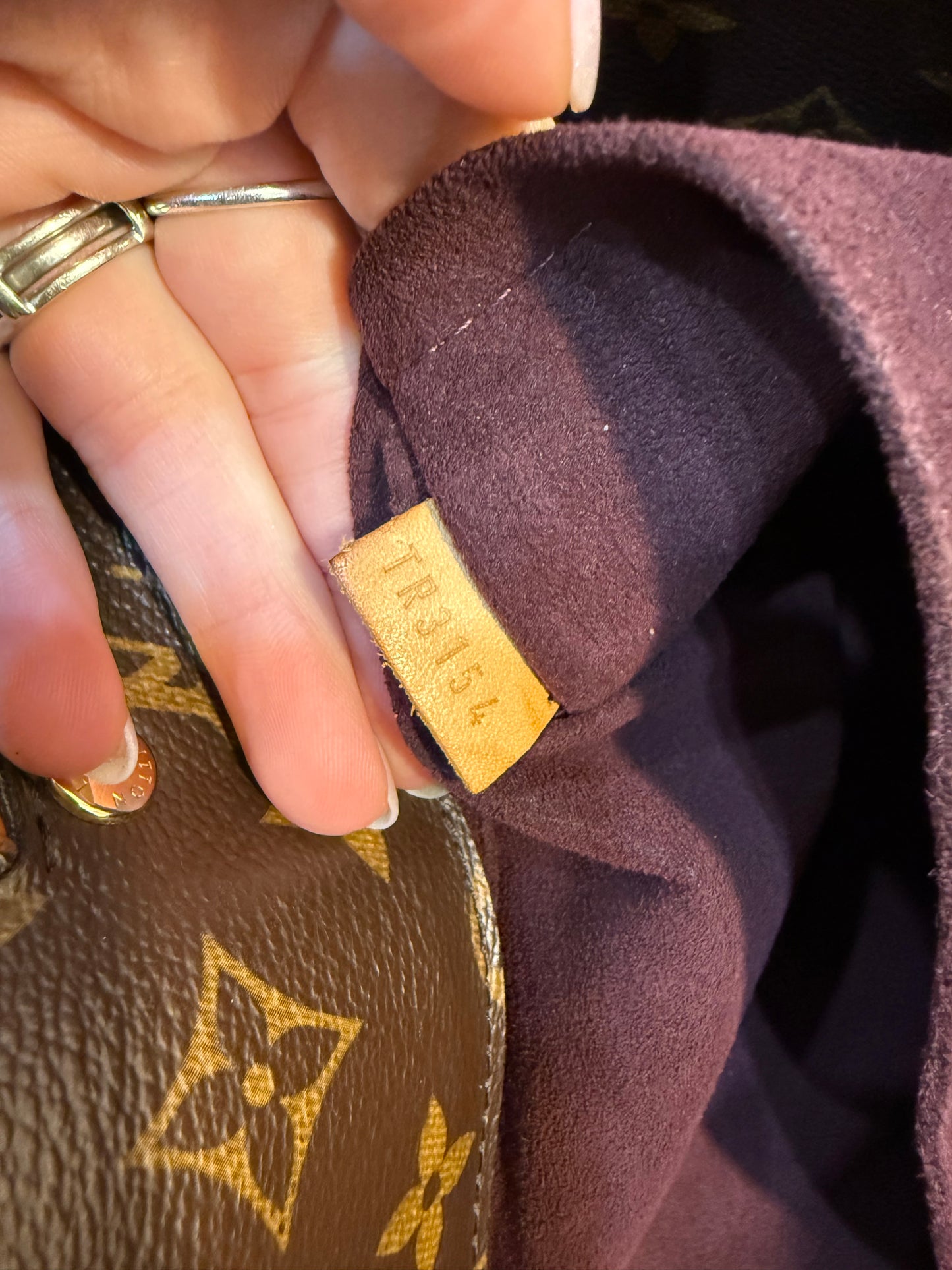 Louis Vuitton Monogram Montaigne MM