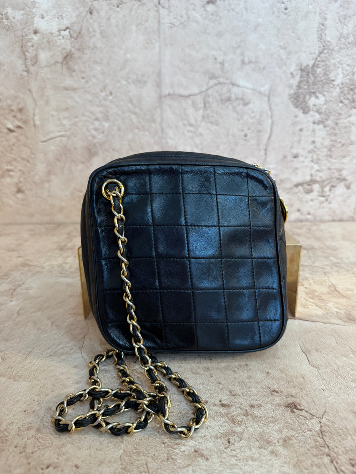 Chanel Black Lambskin Diamond Crossbody Side Bag