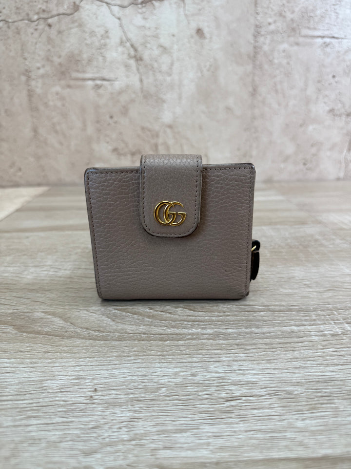 Gucci Beige Marmont Leather Compact Wallet