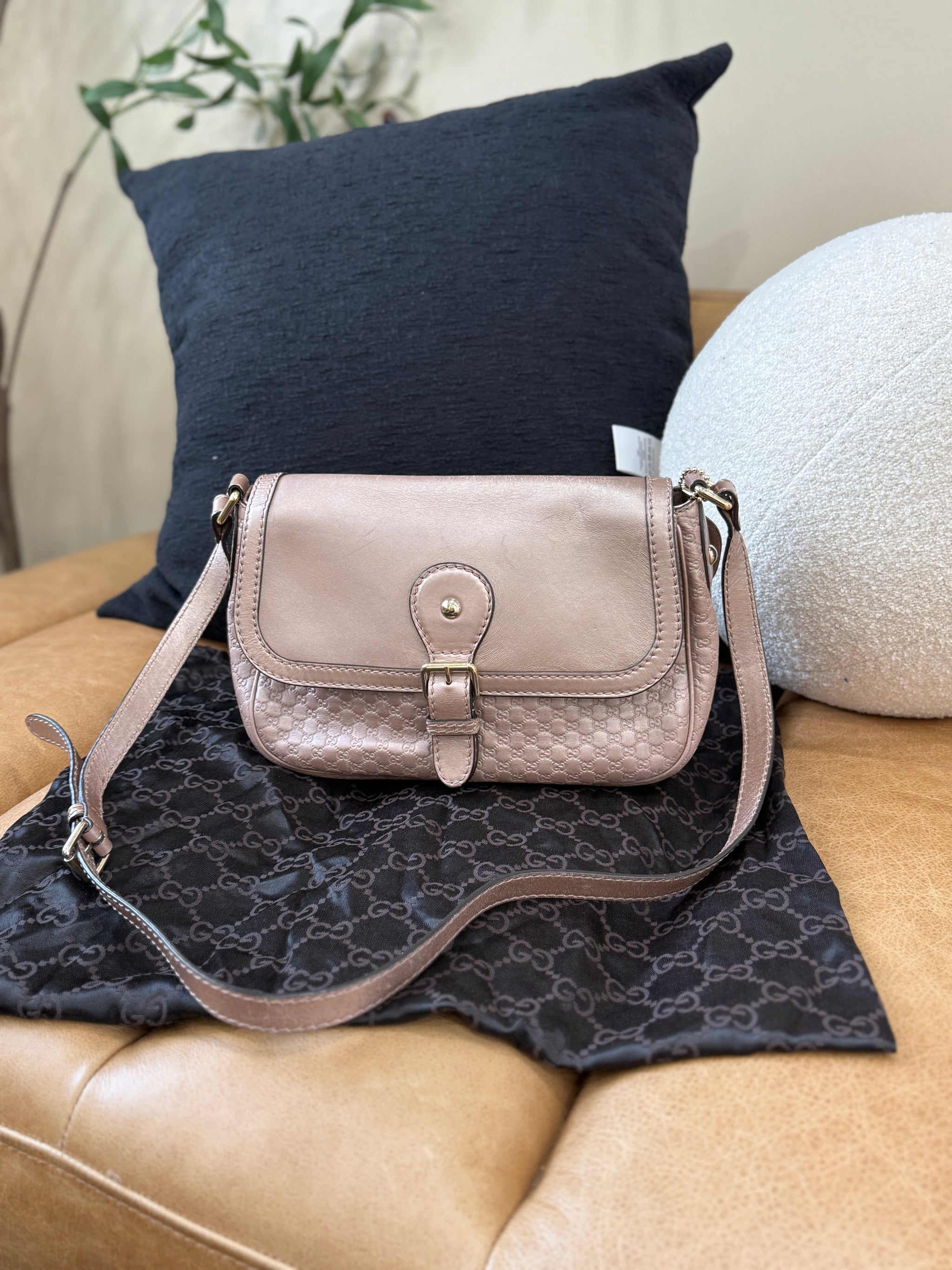 Gucci Metallic Pink Microguccissima Sukey Crossbody Bag