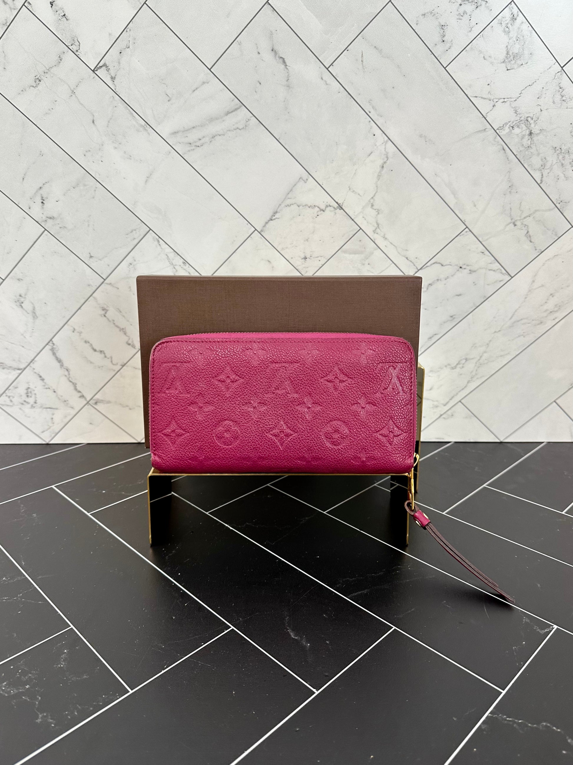 Louis Vuitton Purple Empreinte Leather Zippy Wallet – The Don's Luxury Goods