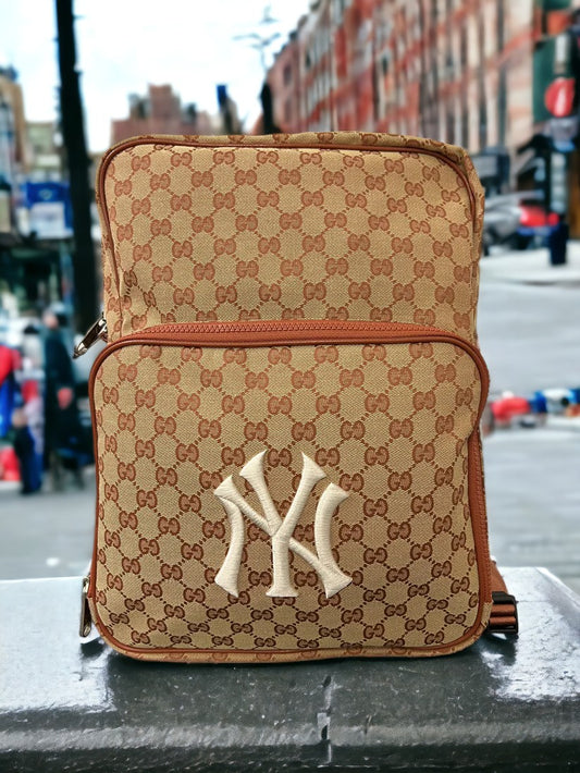 BRAND NEW Gucci NY Yankees Canvas Large Backpack