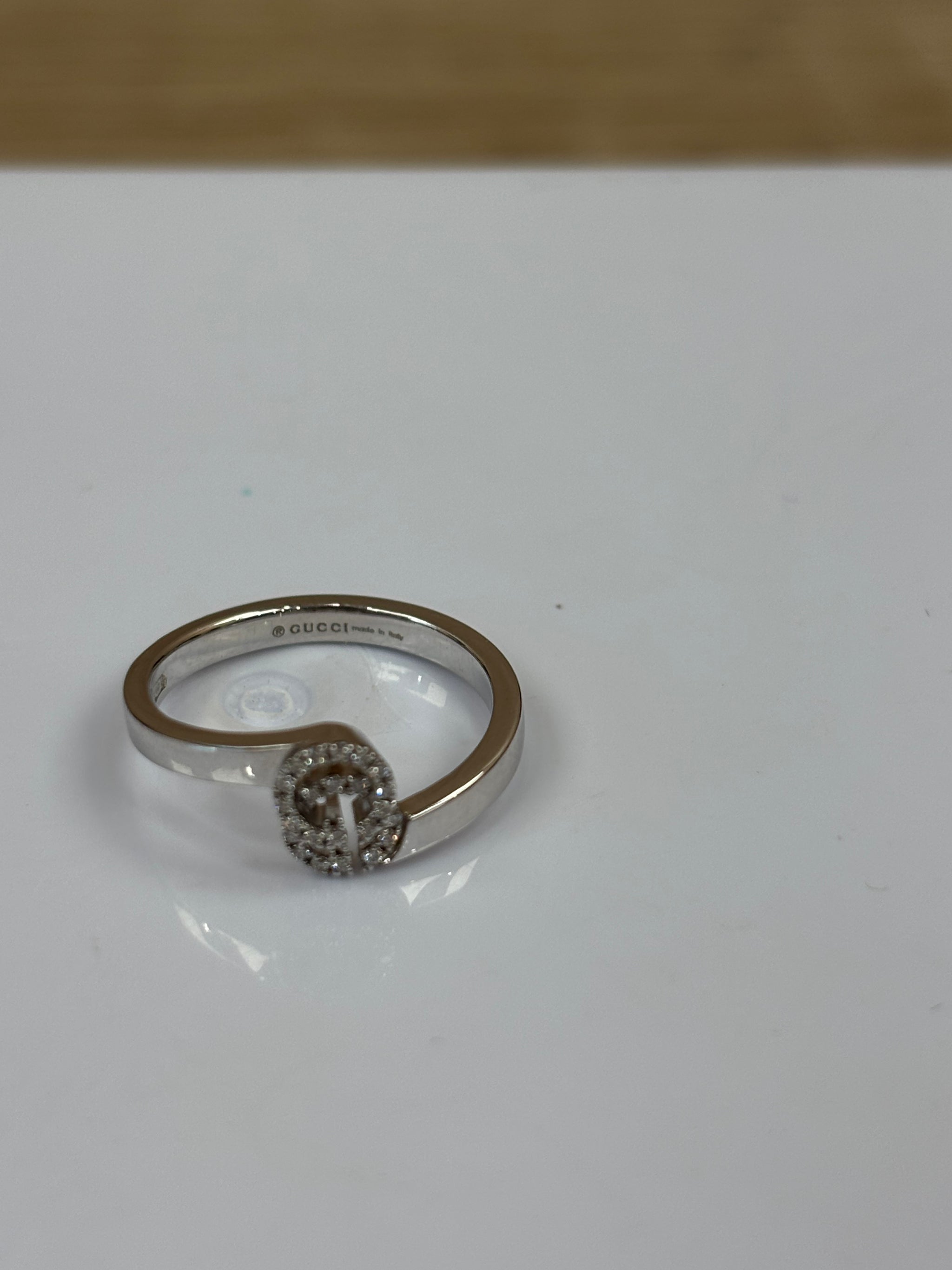 Gucci White Gold Diamond Ring
