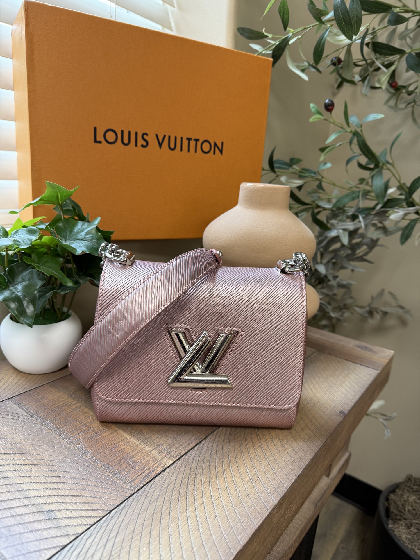 Louis Vuitton Metallic Rose Gold Epi Leather Twist PM Bag