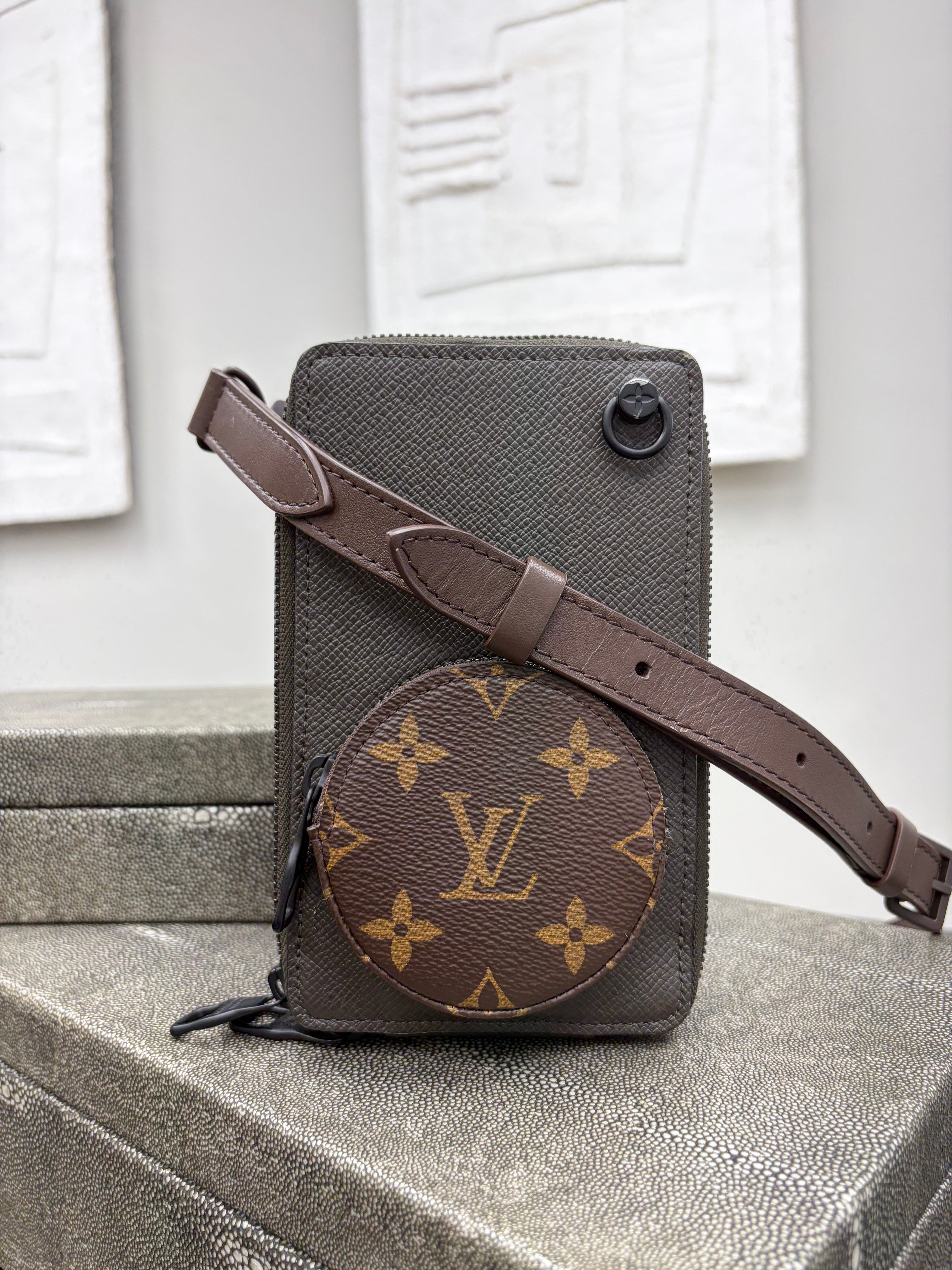 *DONS DROP* Louis Vuitton Monogram & Brown Taiga Leather Phone Box Pochette Crossbody Bag