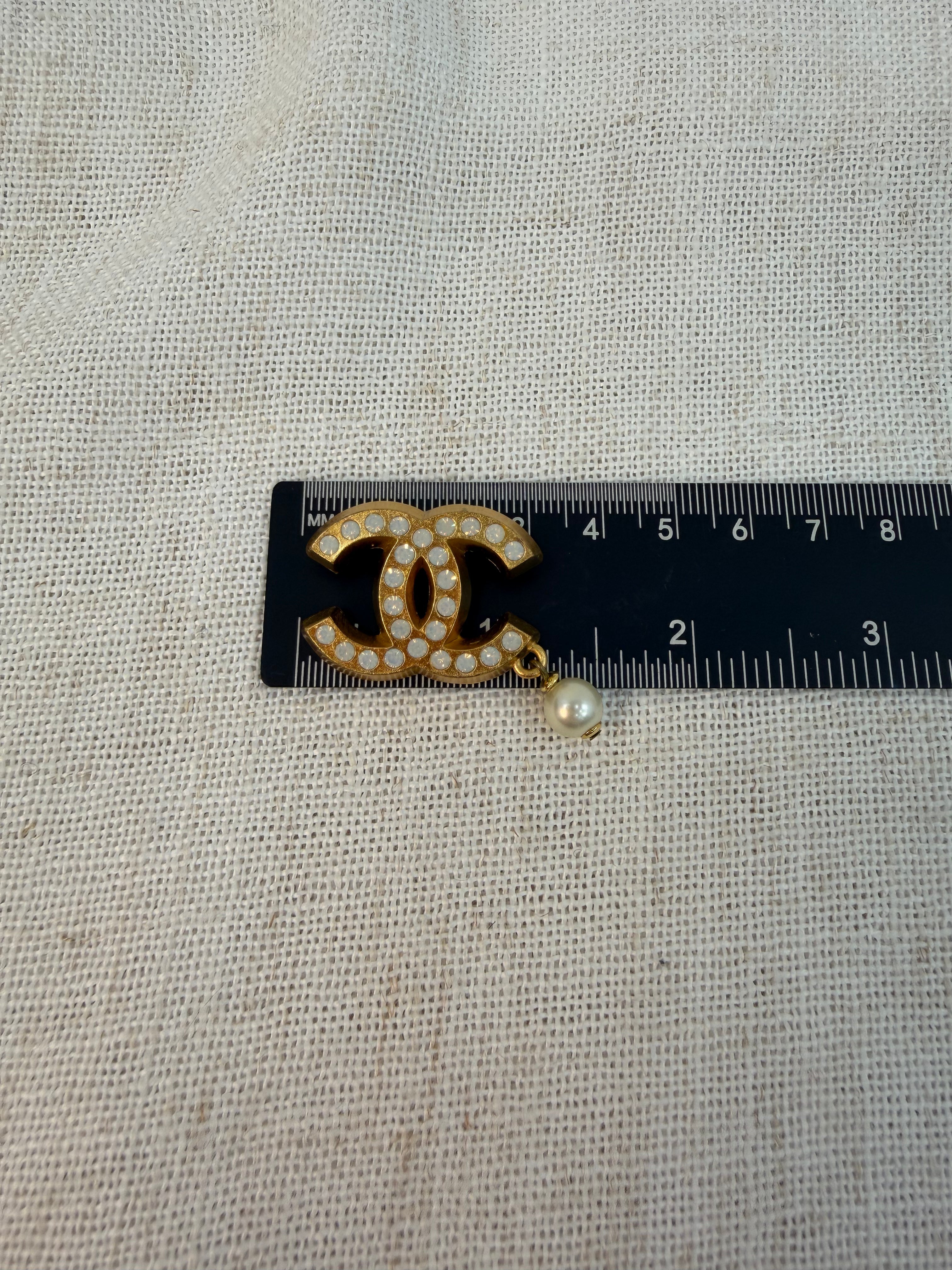 Chanel Gold CC Logo Brooch