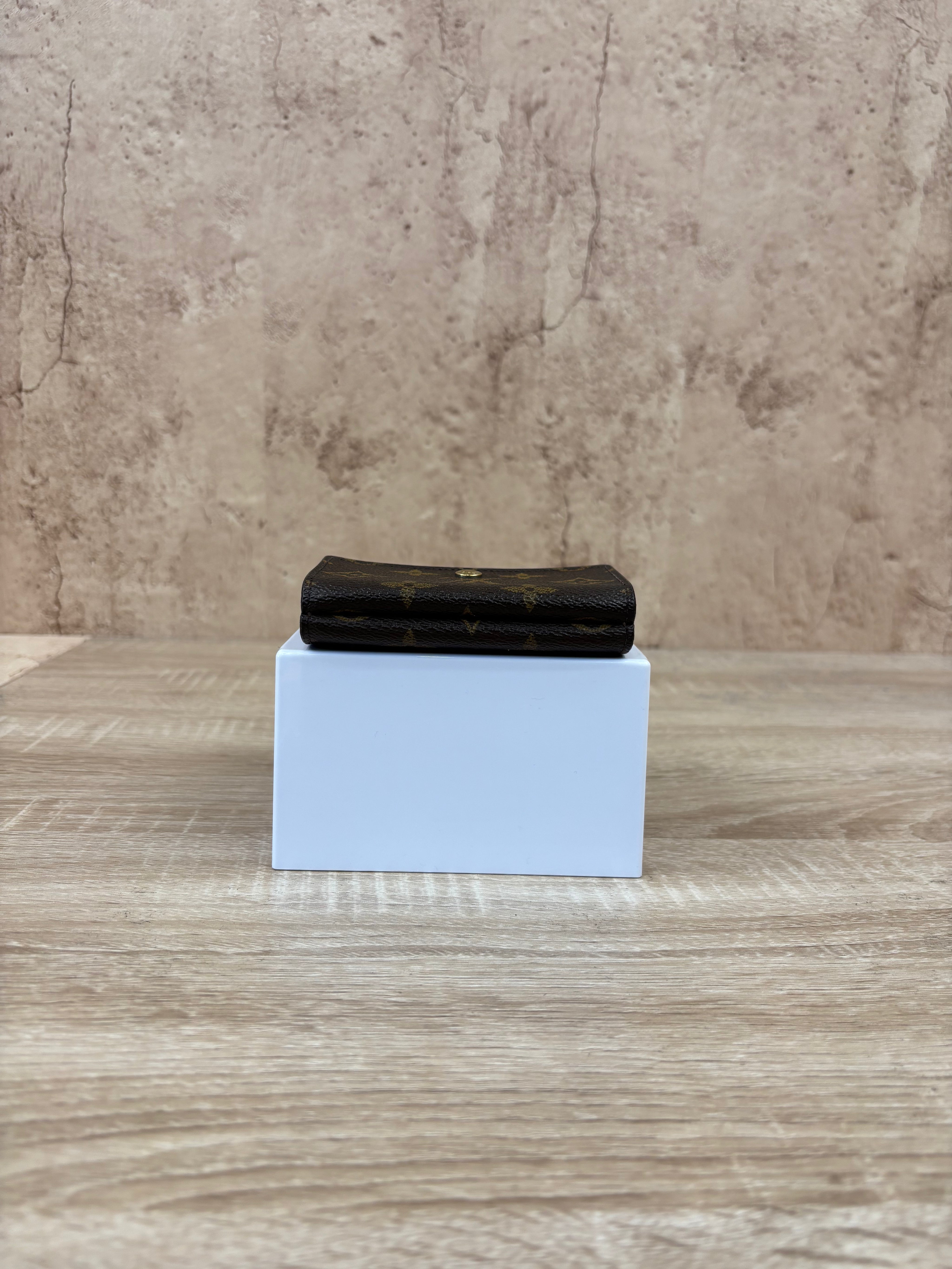 Louis Vuitton Monogram Elise Wallet
