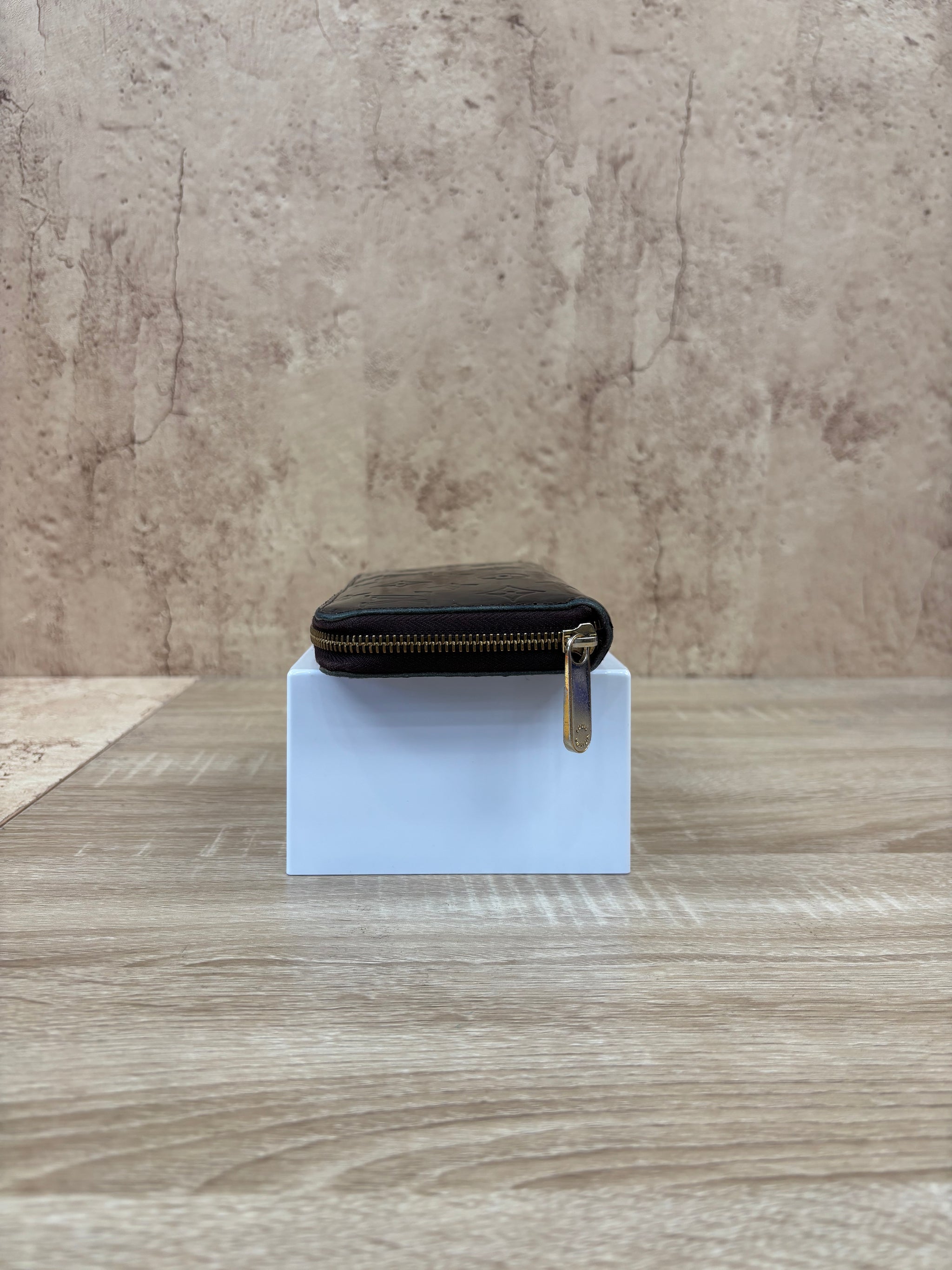Louis Vuitton Plum Vernis Zippy Wallet