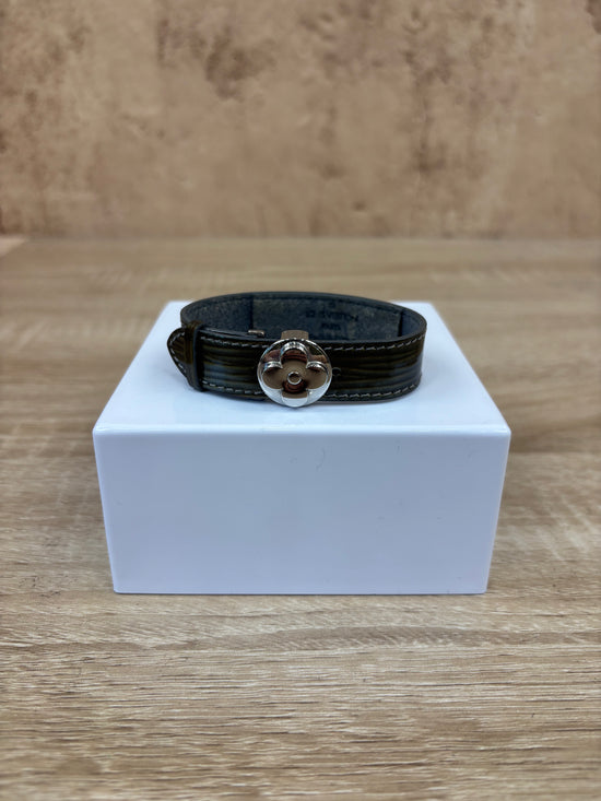 Louis Vuitton Green Vernis Leather Bracelet