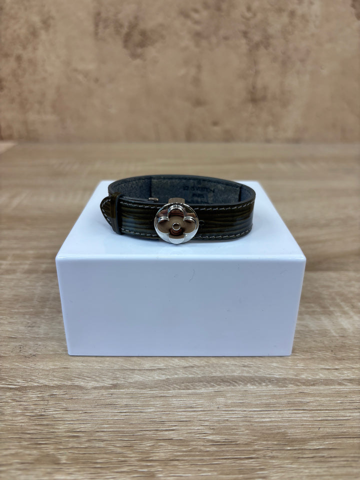 Louis Vuitton Green Vernis Leather Bracelet