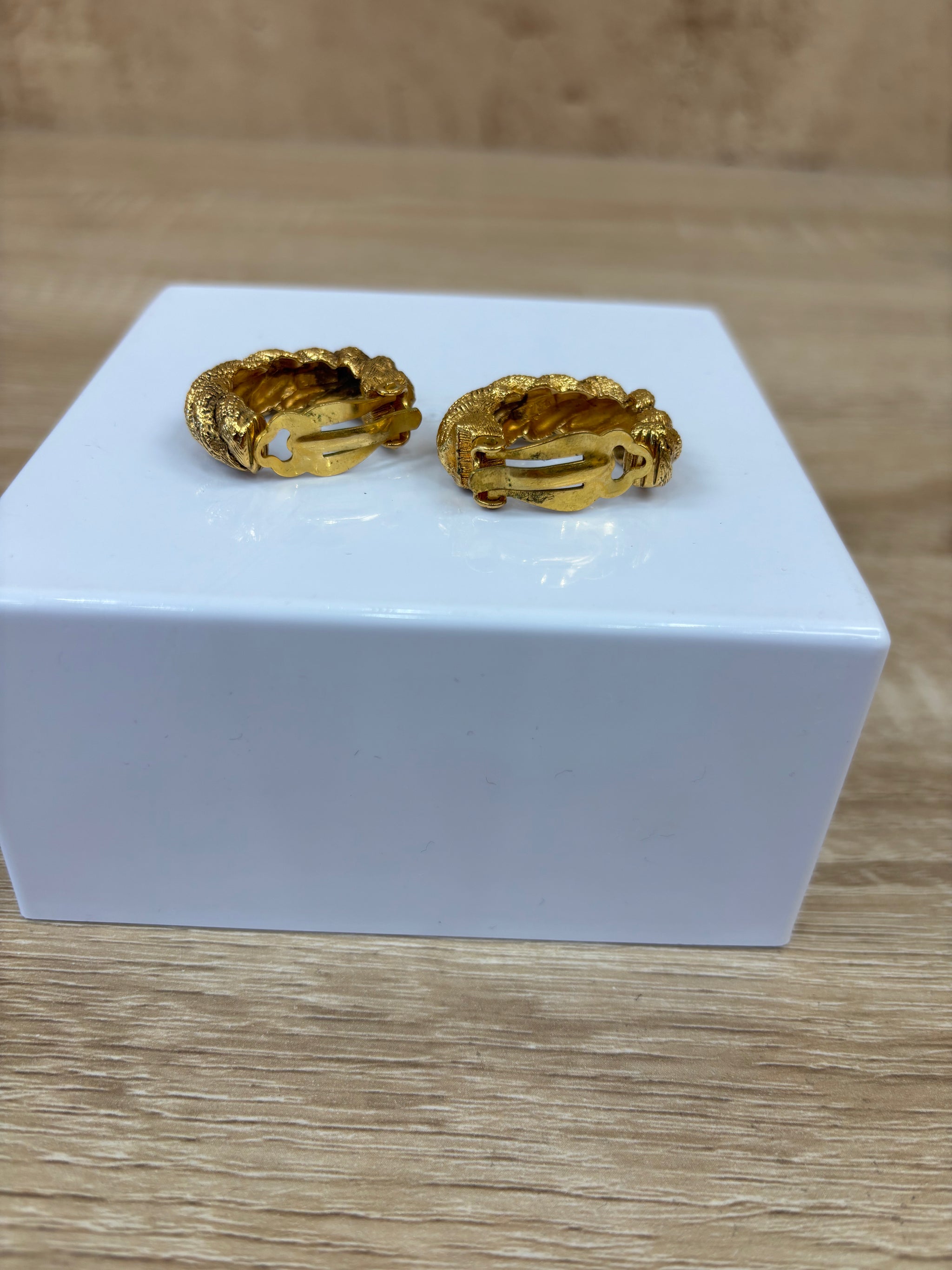 Chanel Gold Twist Hoop Clip On