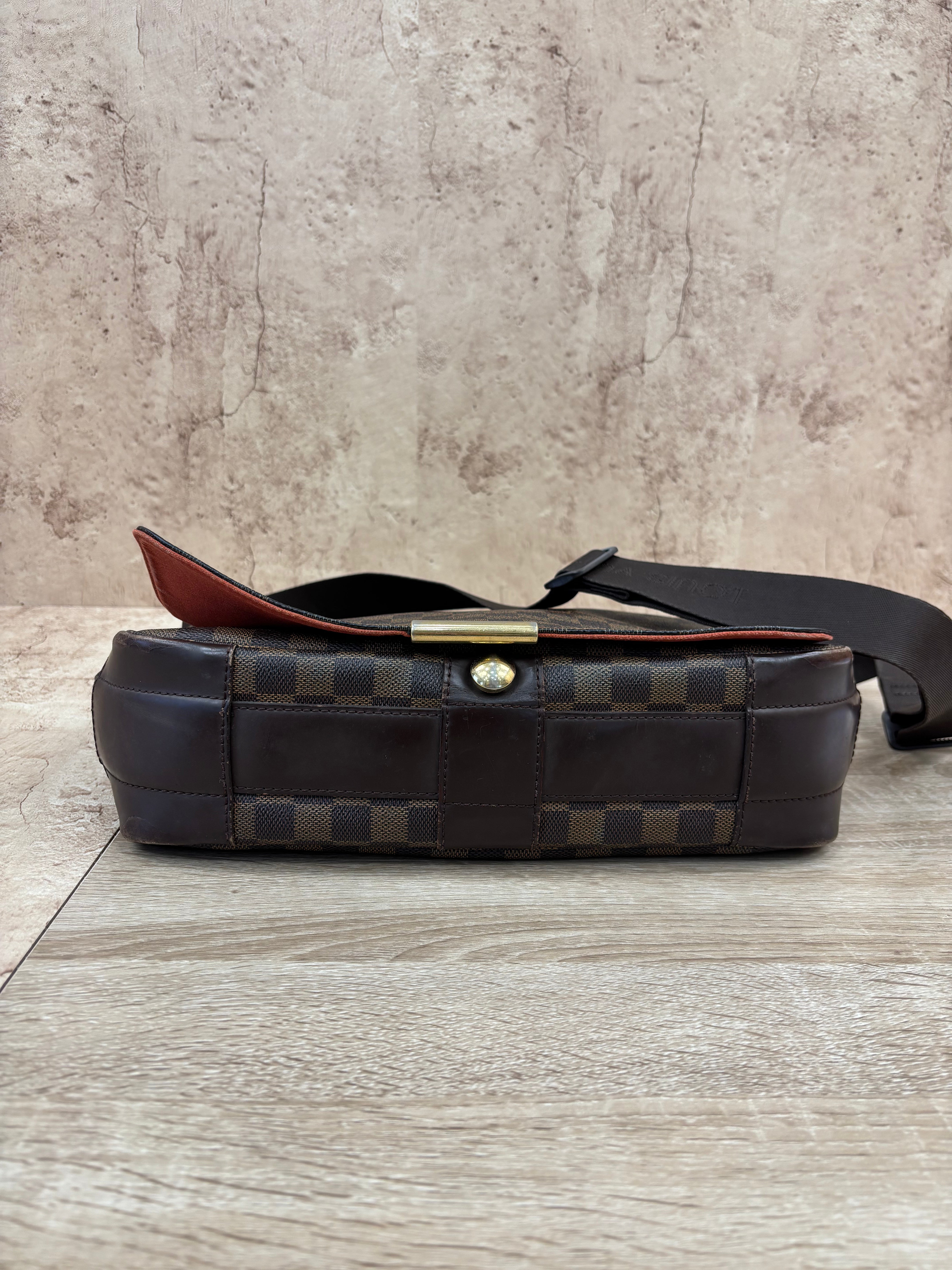 Louis Vuitton Damier Ebene Naviglio Messenger Bag