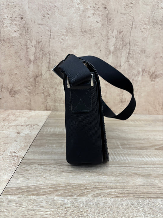 Gucci Black Canvas And Web Messenger Bag