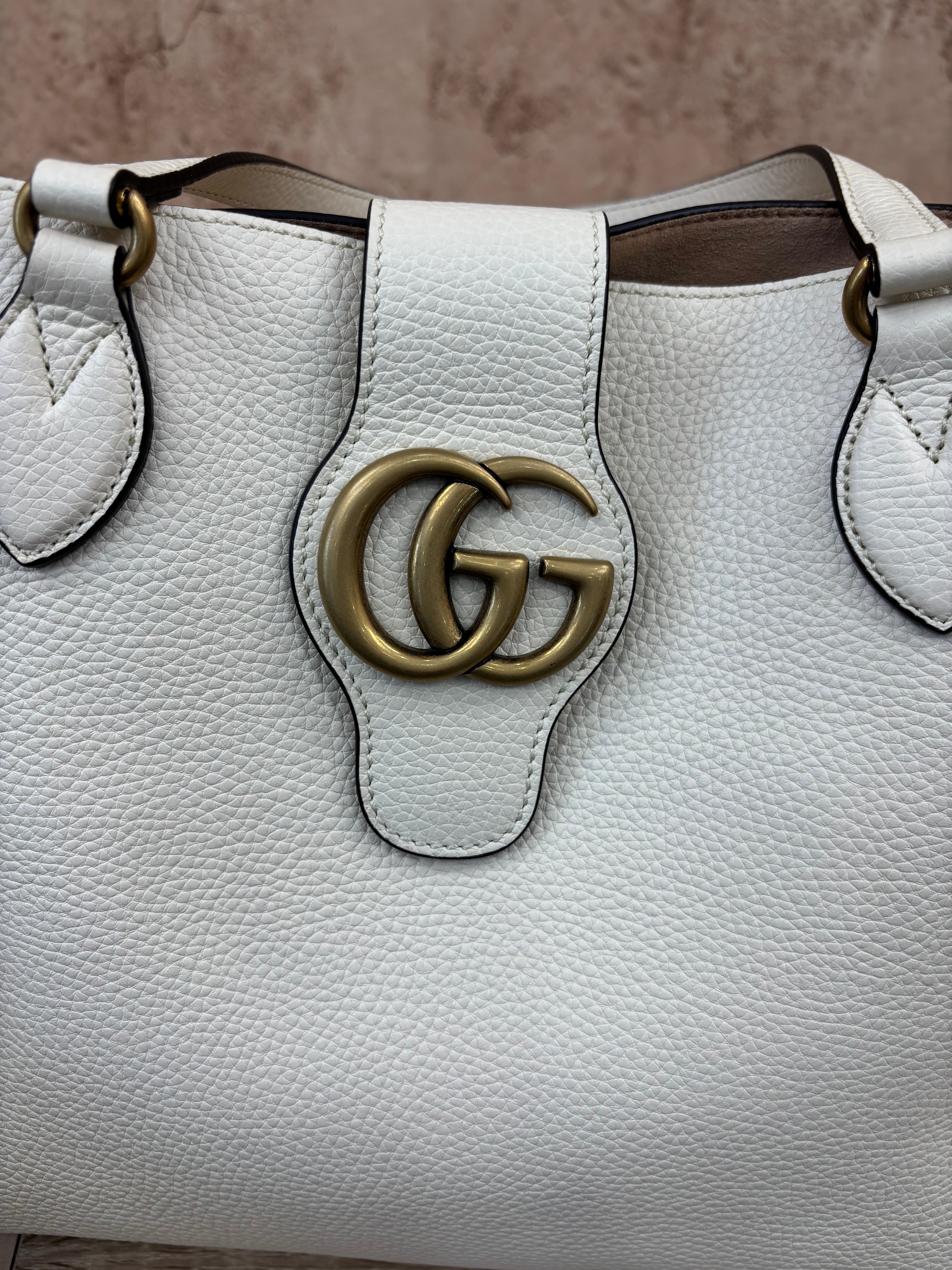 BRAND NEW- Gucci White Leather Dahlia Tote With Pouch