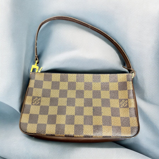 Louis Vuitton Damier Ebene Pochette