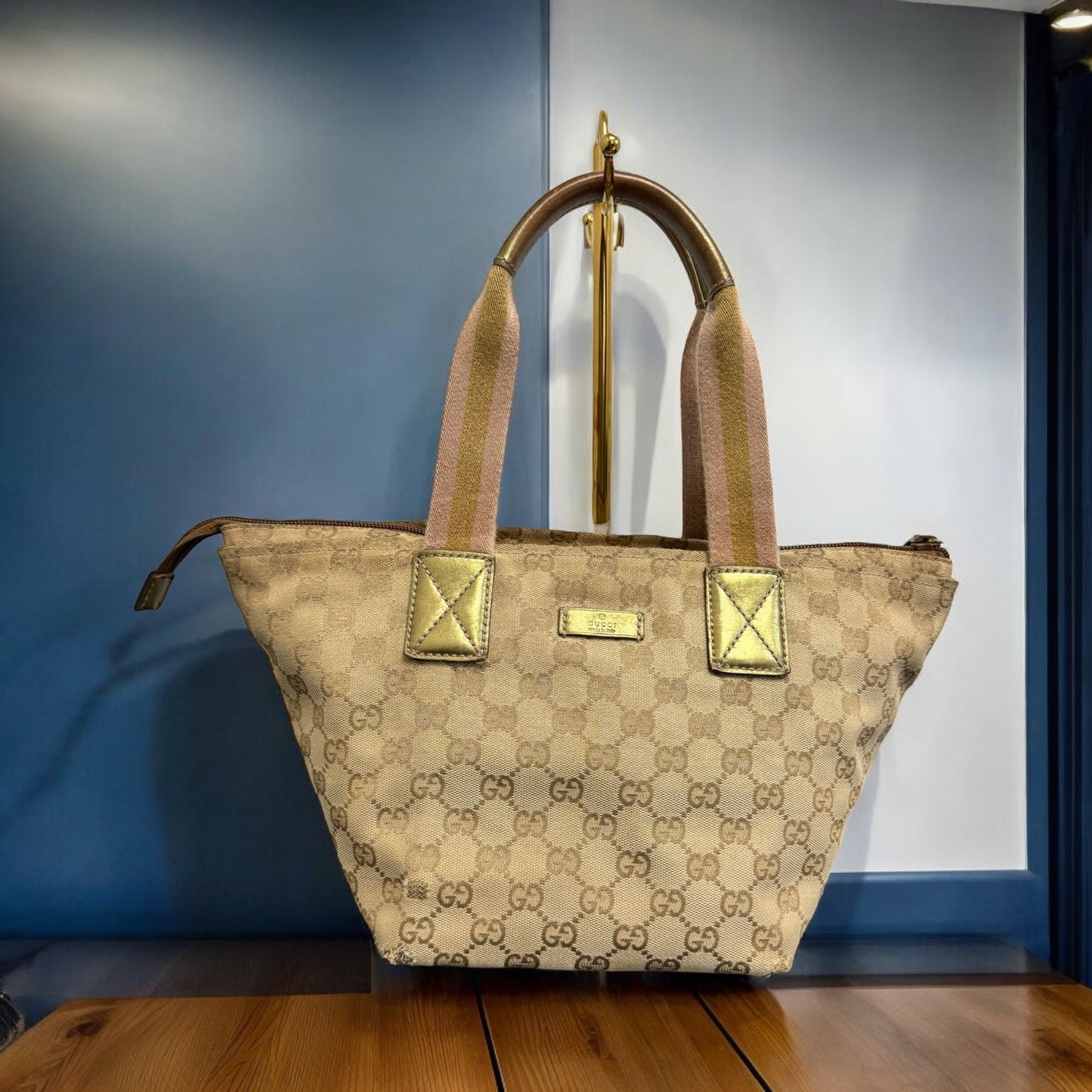 Gucci Beige Canvas Sherry Line Hand Bag