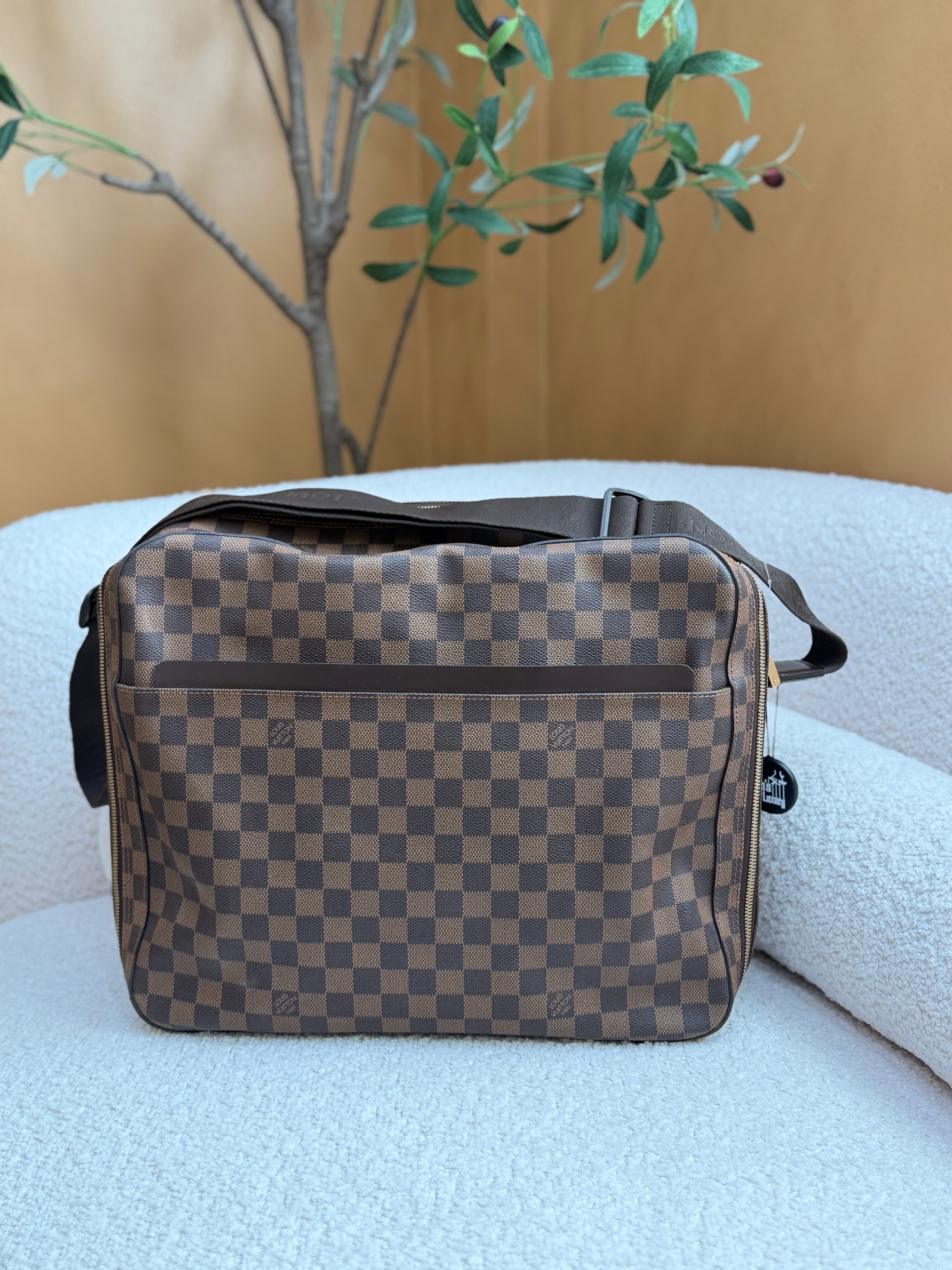 Louis Vuitton Damier Ebene Dorsoduro Messenger Bag