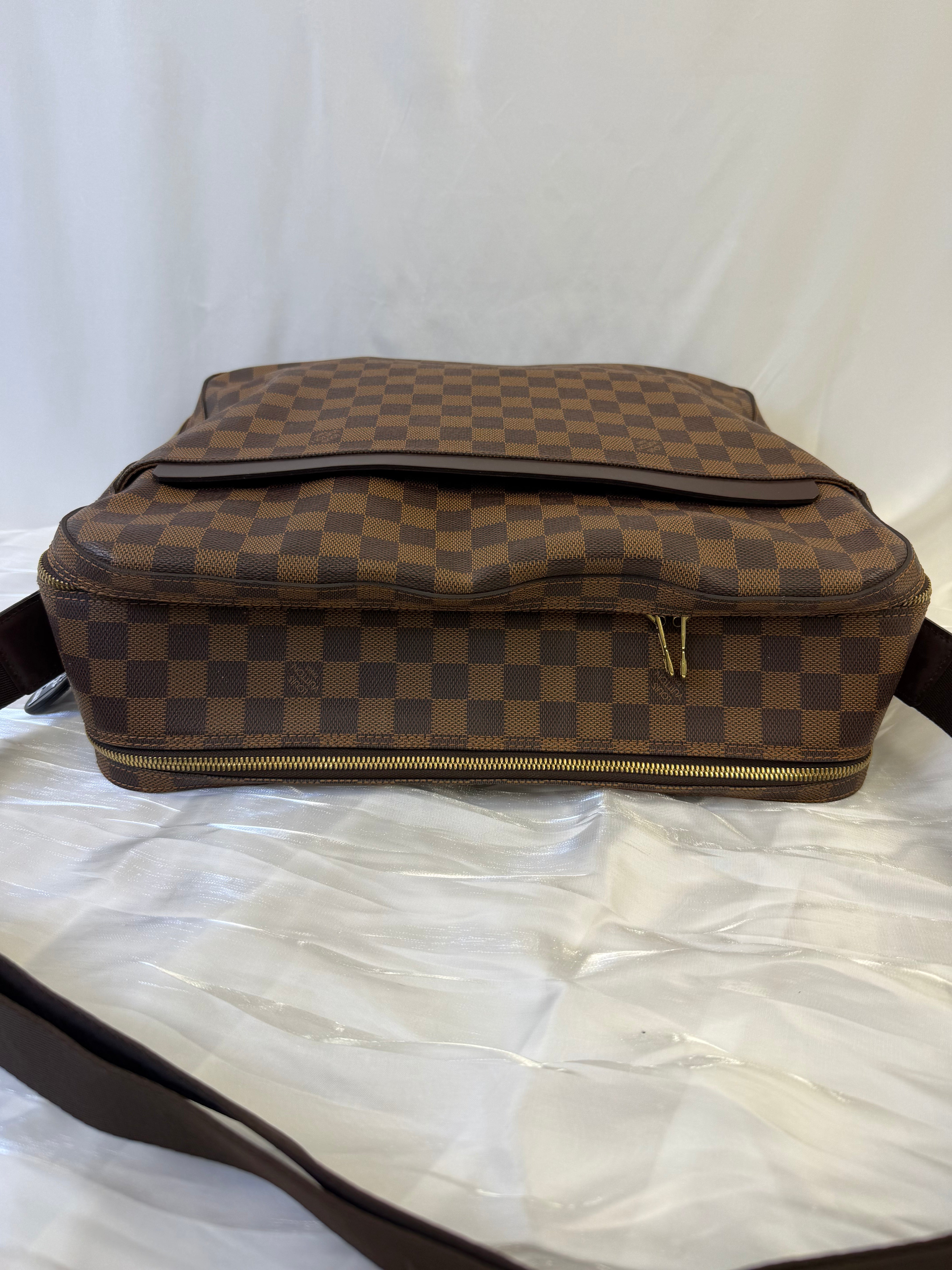 Louis Vuitton Damier Ebene Dorsoduro Messenger Bag
