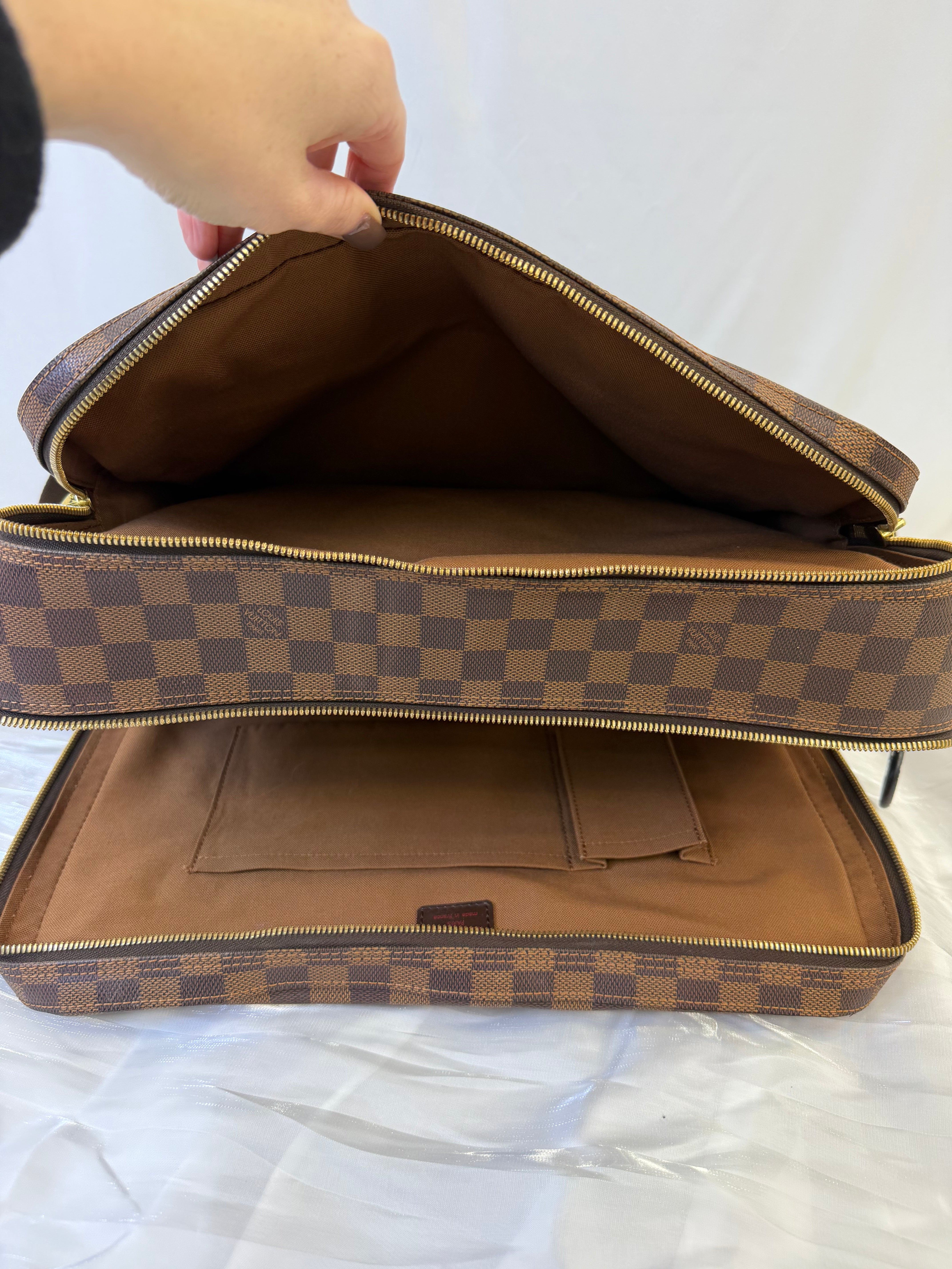 Louis Vuitton Damier Ebene Dorsoduro Messenger Bag