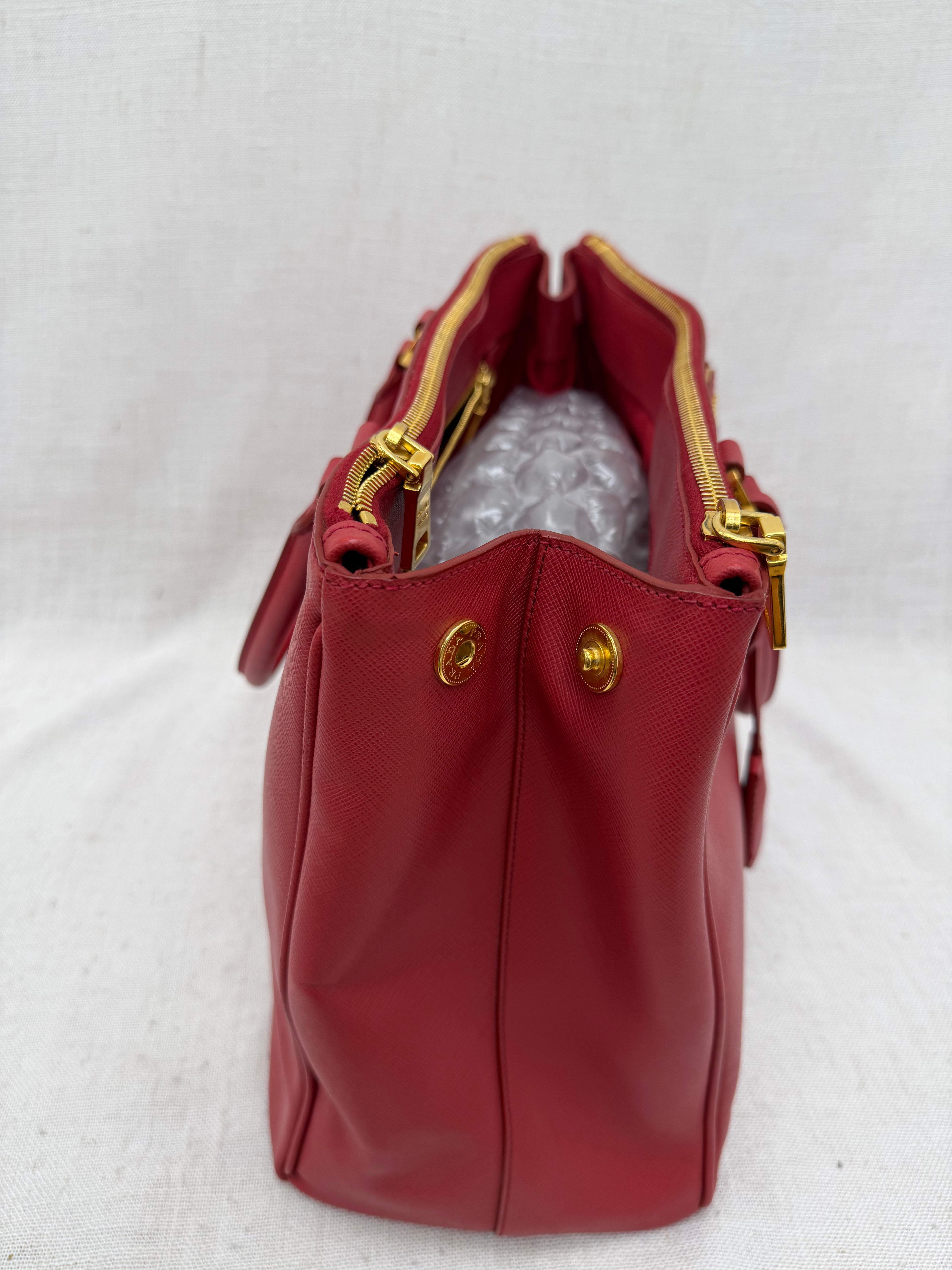 Prada Red Leather Lux Large Galleria Double Zip Tote