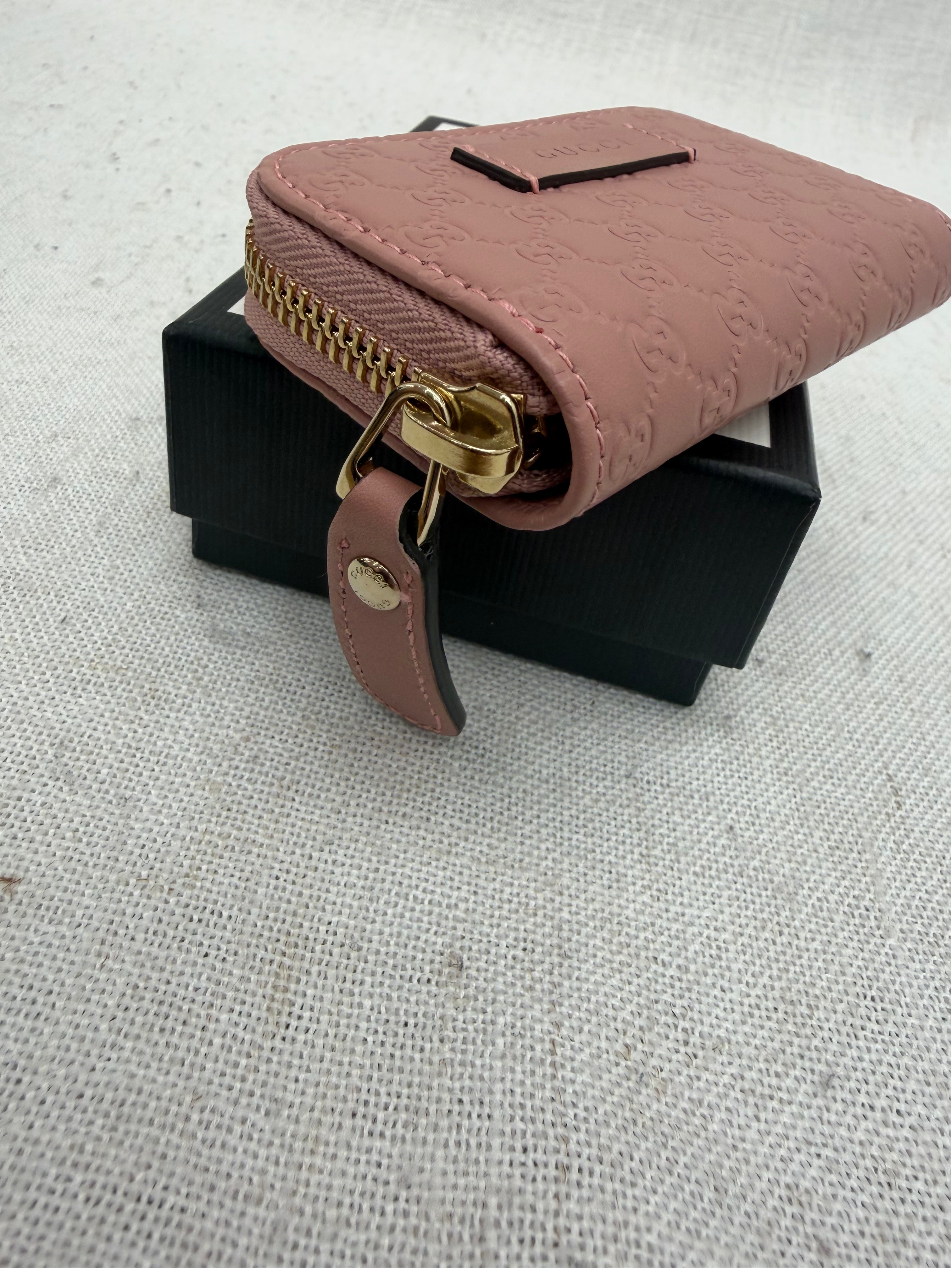 BRAND NEW- Gucci Pink Guccissima Leather Coin Zip Pouch