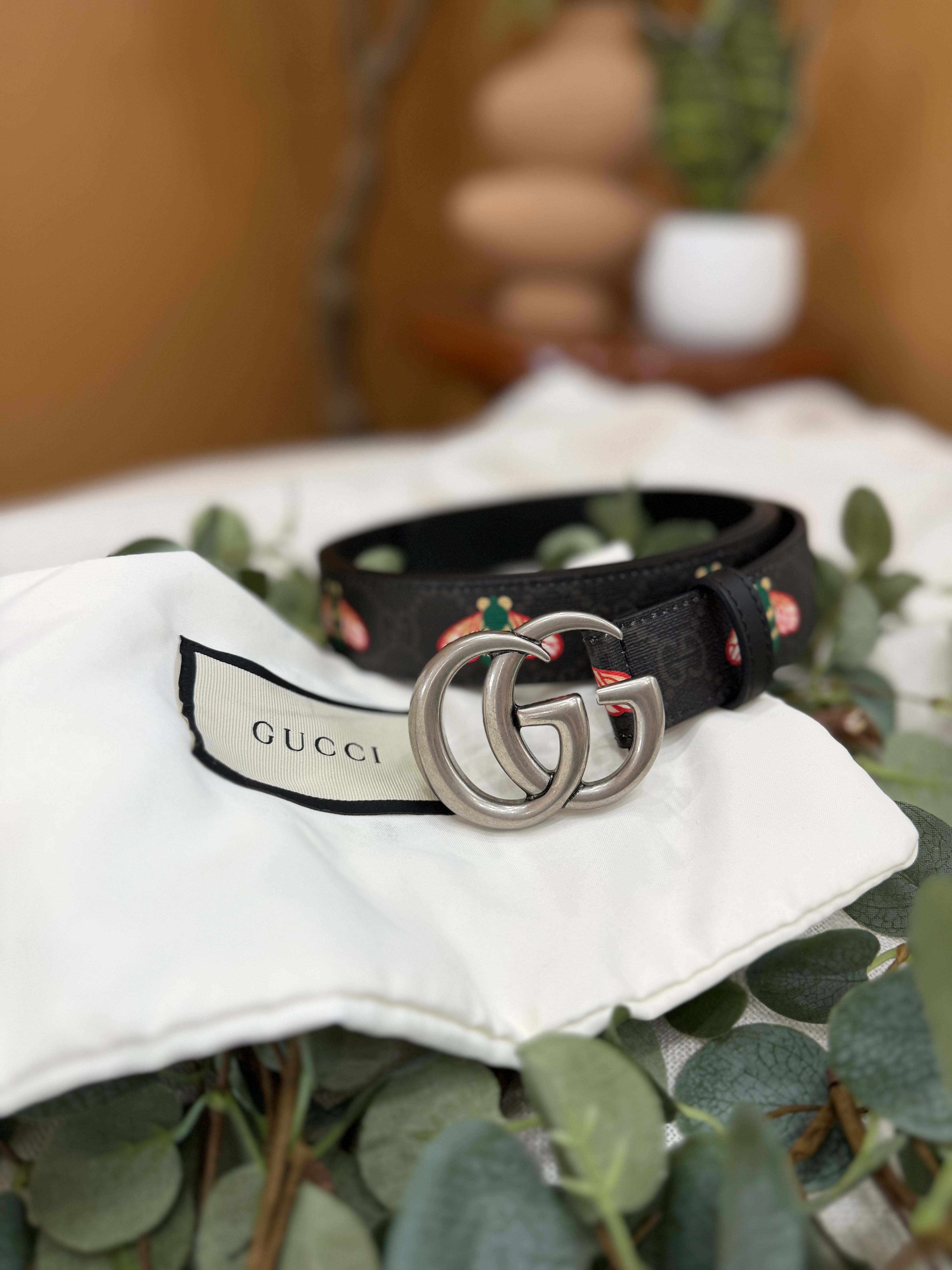 BRAND NEW - Gucci Black GG Supreme Bee Belt