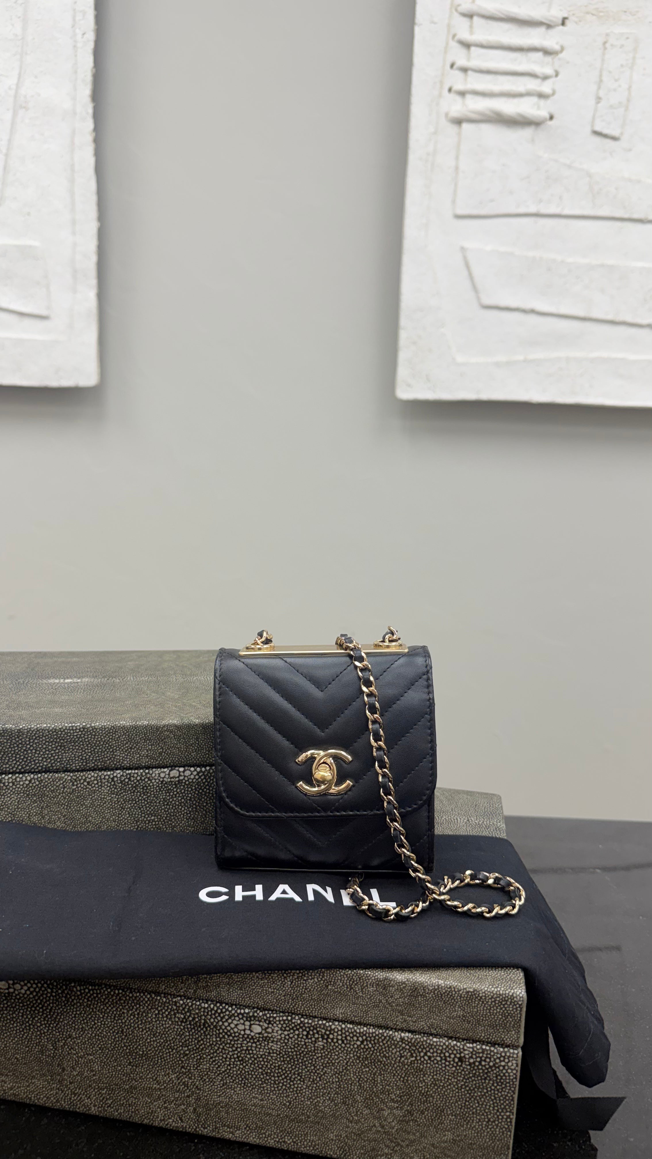 *DONS DROP* Chanel Black Quilted Lambskin Leather Trendy CC Mini Crossbody