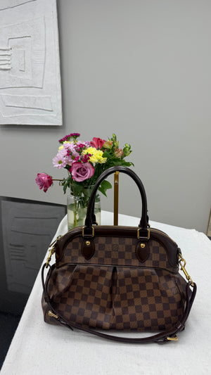 *DONS DROP* Louis Vuitton Damier Ebene Trevi PM Shoulder Bag