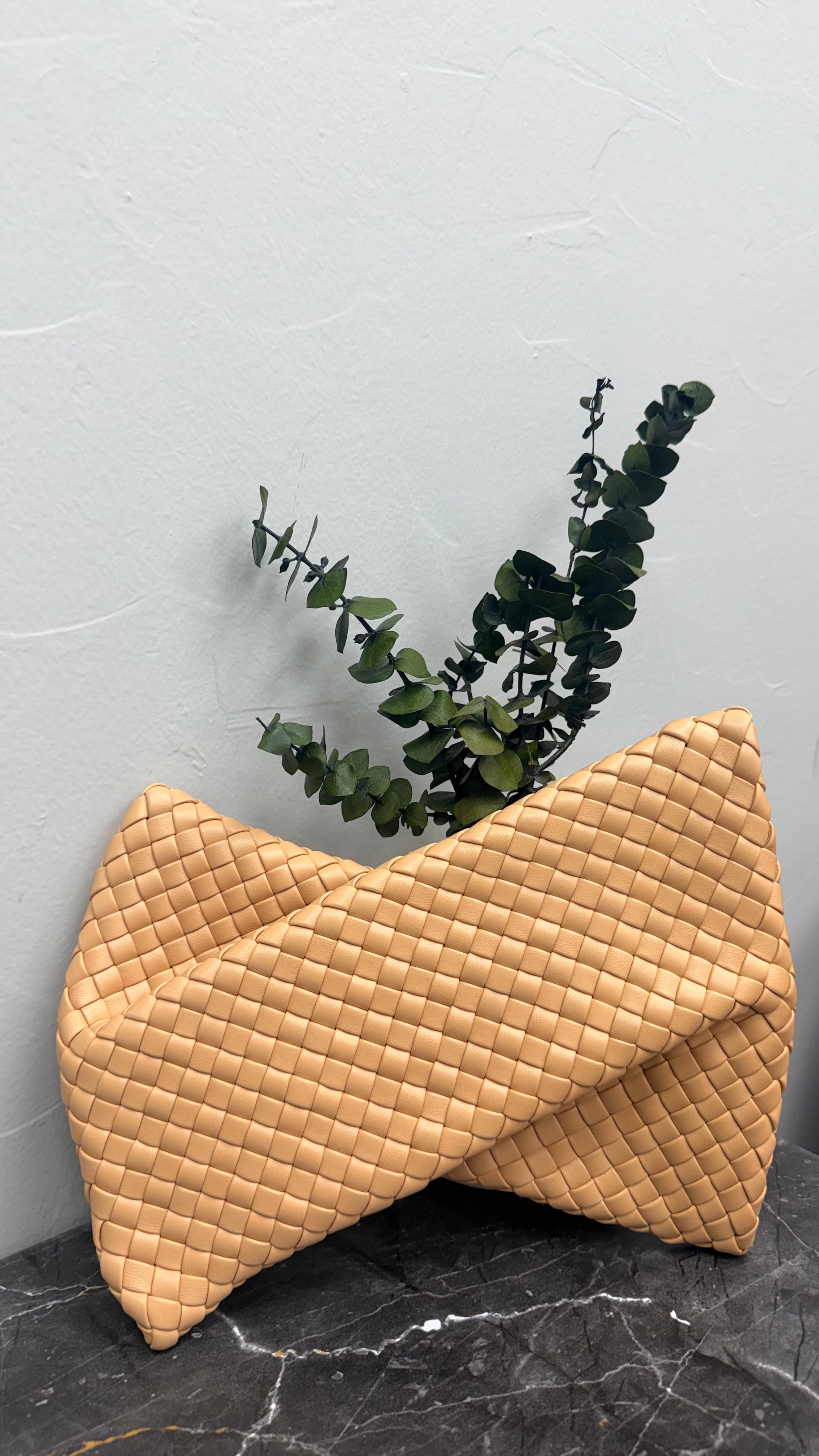 *DONS DROP* LIKE NEW - Bottega Veneta Peach Intrecciato Crisscross Clutch