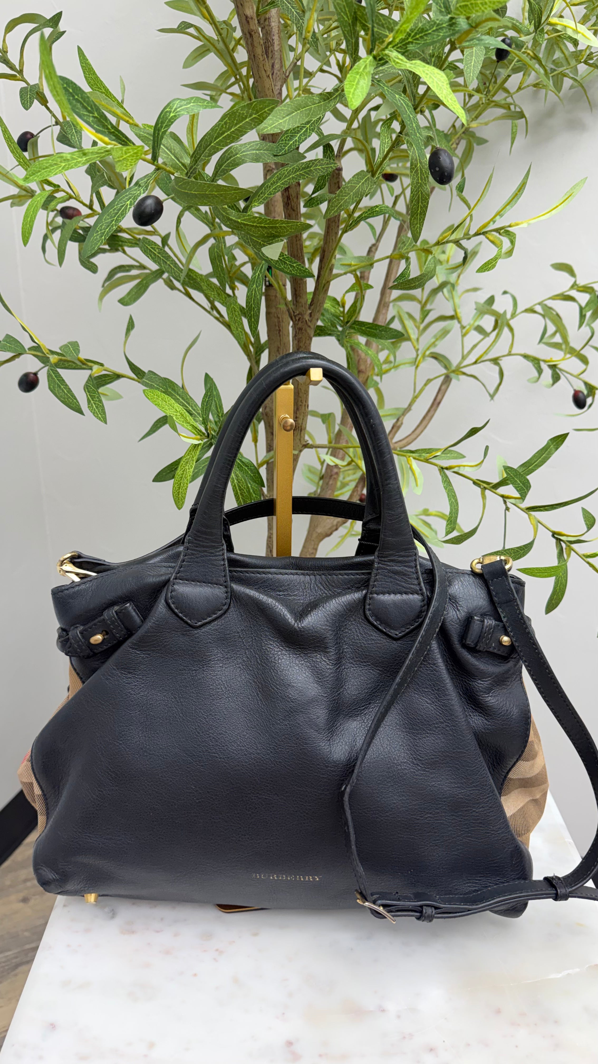 *DONS DROP* Burberry Black Leather Banner Tote Bag