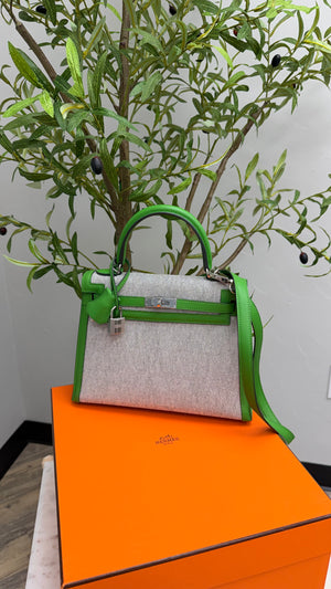 *DONS DROP* BRAND NEW - Hermes Green Yucca Swift Leather And Canvas Kelly 25 Handbag