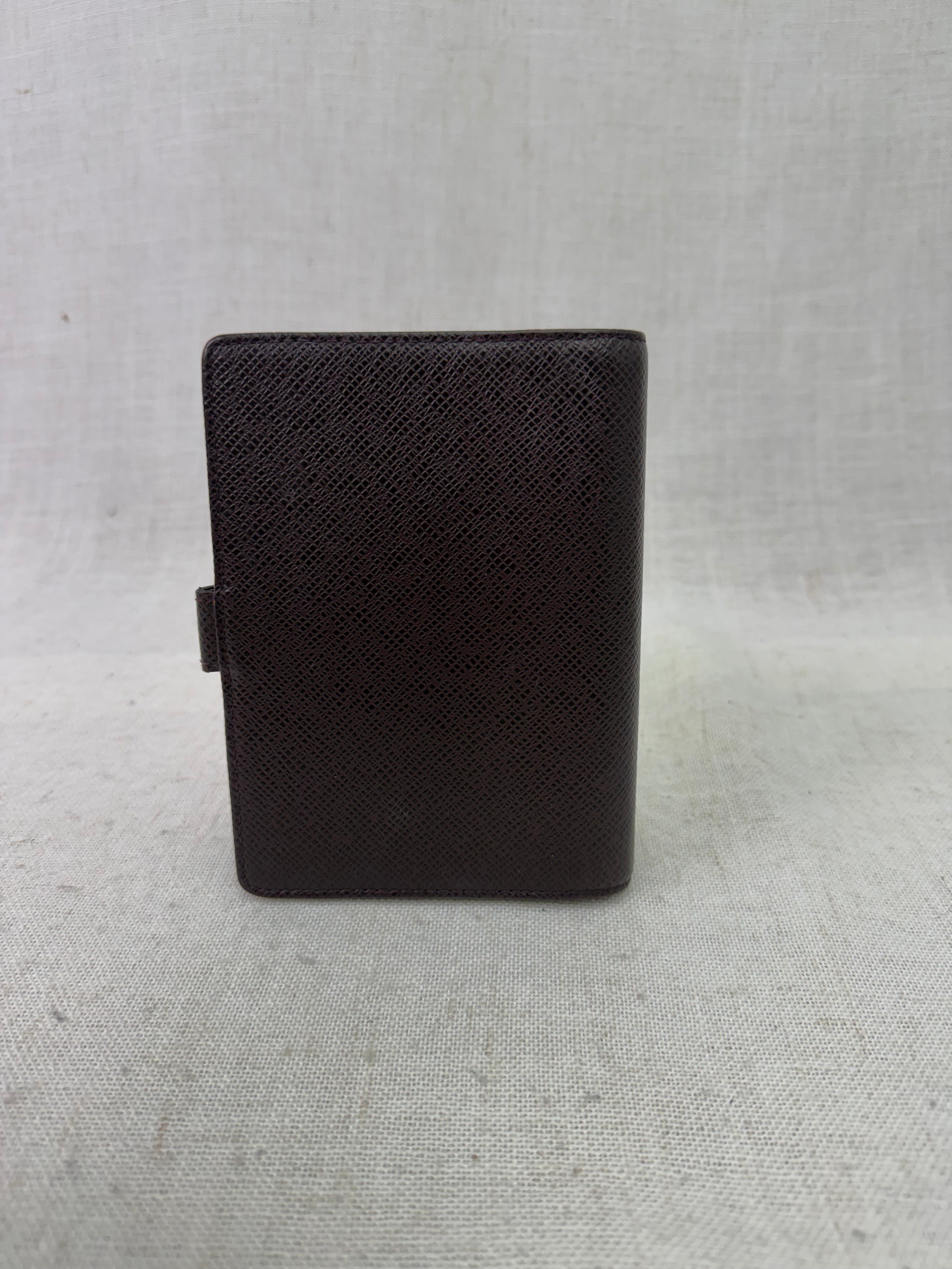 Louis Vuitton Plum Taiga Passport Agenda PM