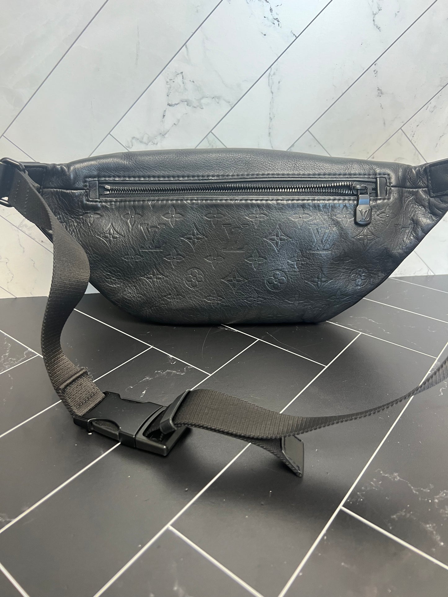 Louis Vuitton Black Empreinte Discovery Bumbag