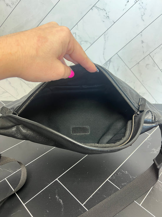 Louis Vuitton Black Empreinte Discovery Bumbag