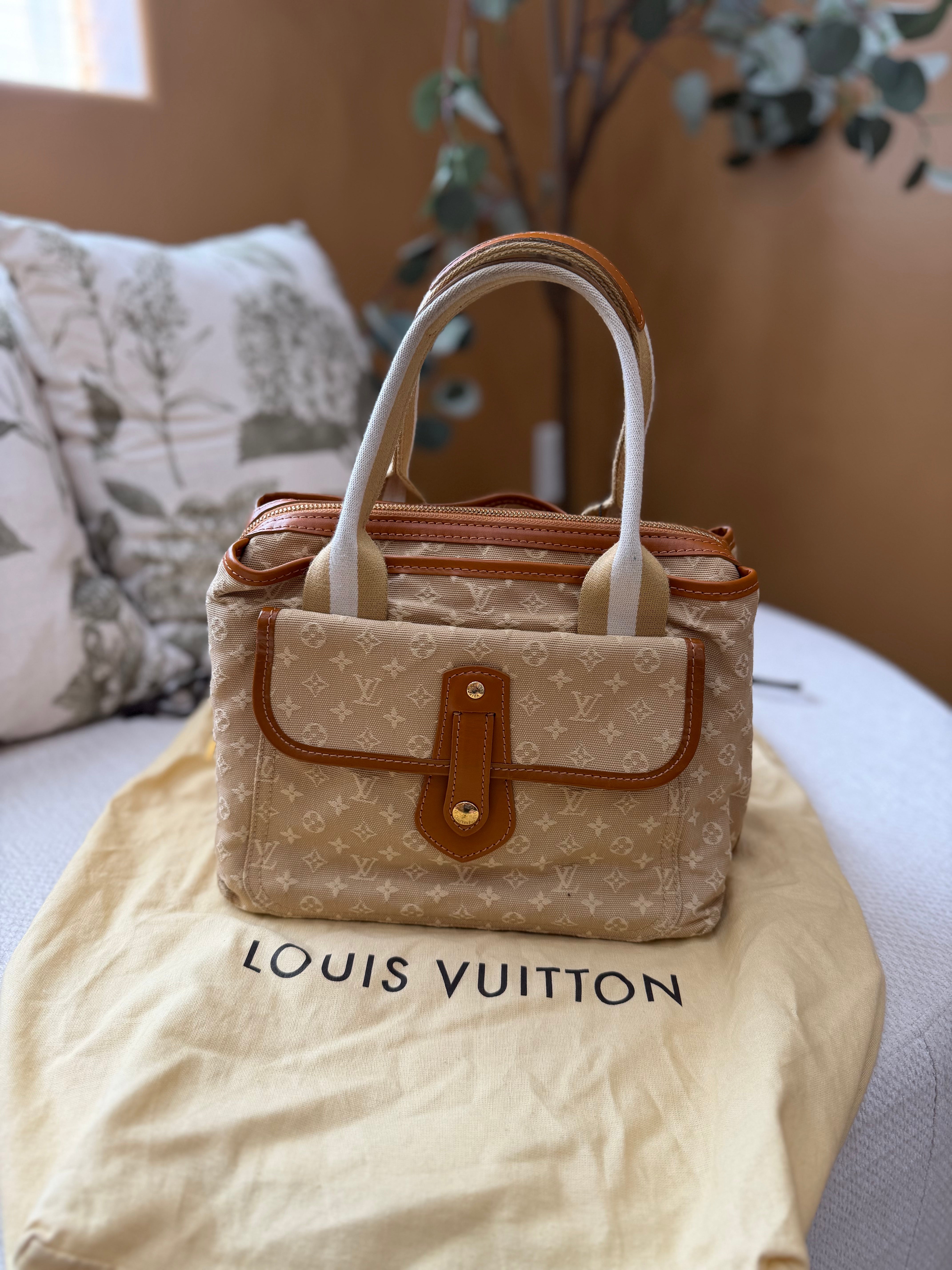 Louis Vuitton Beige Mini Lin Sac Mary Kate Shoulder Bag