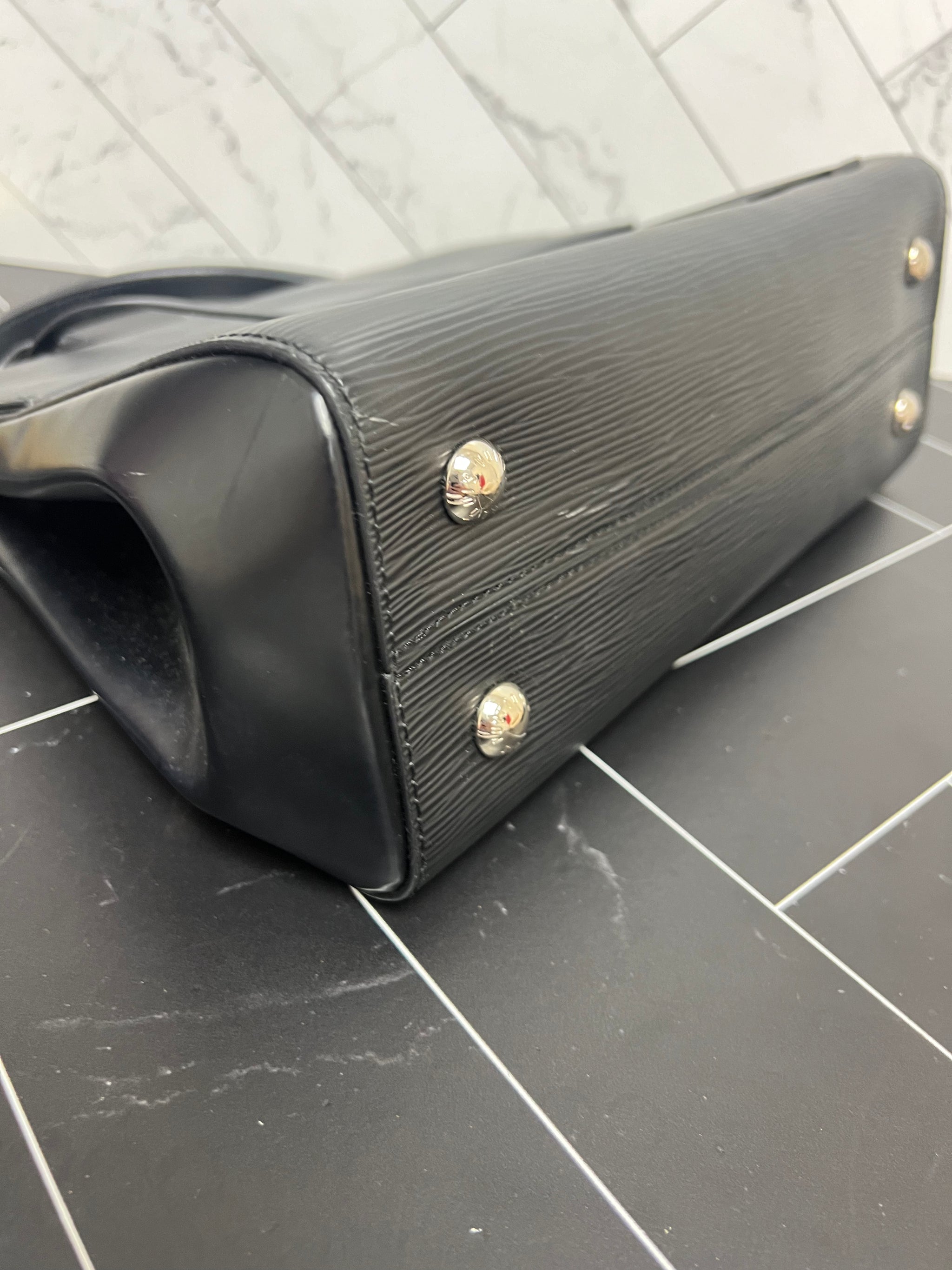 Louis Vuitton Black Cluny Epi Handbag