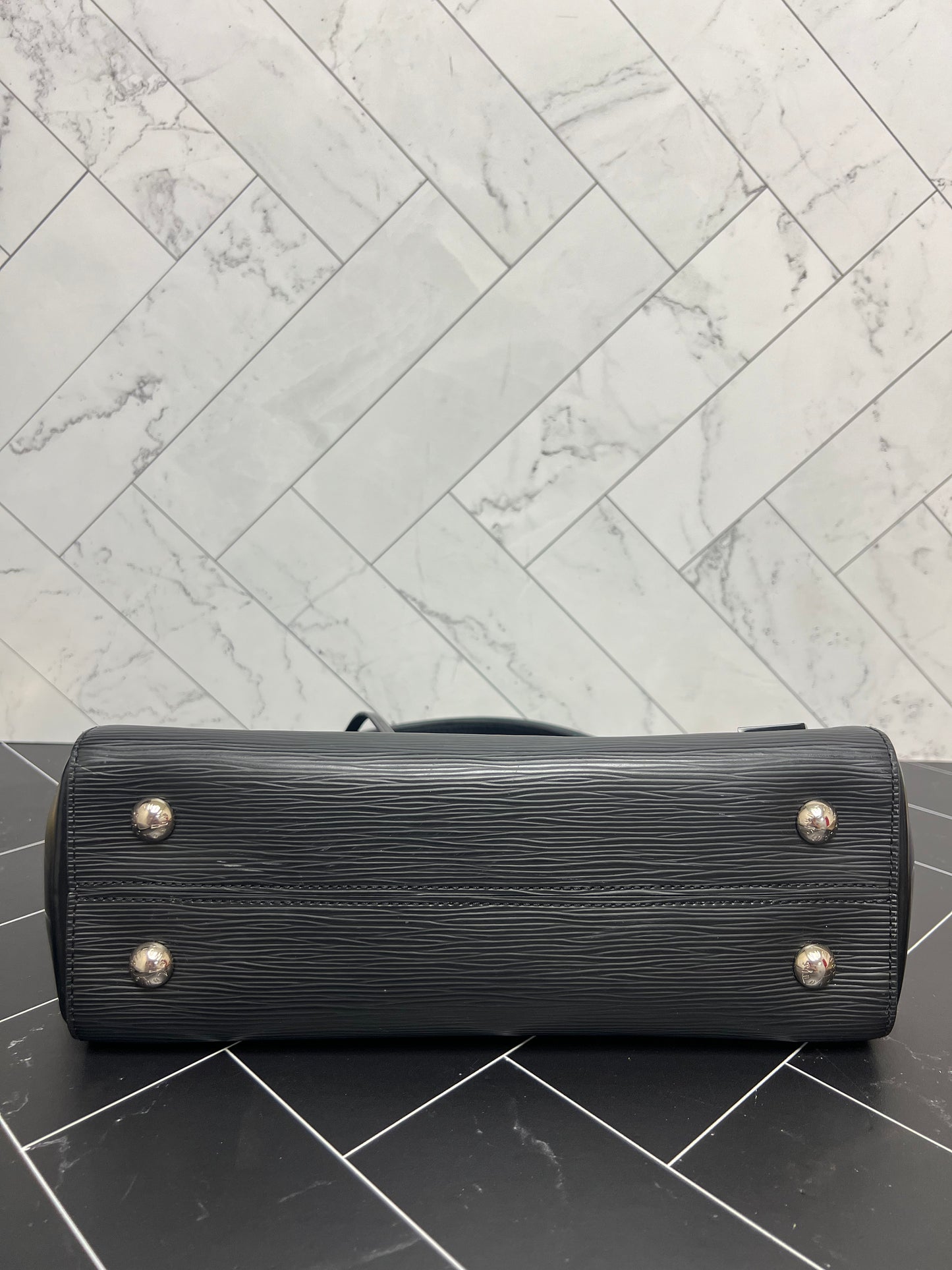 Louis Vuitton Black Cluny Epi Handbag