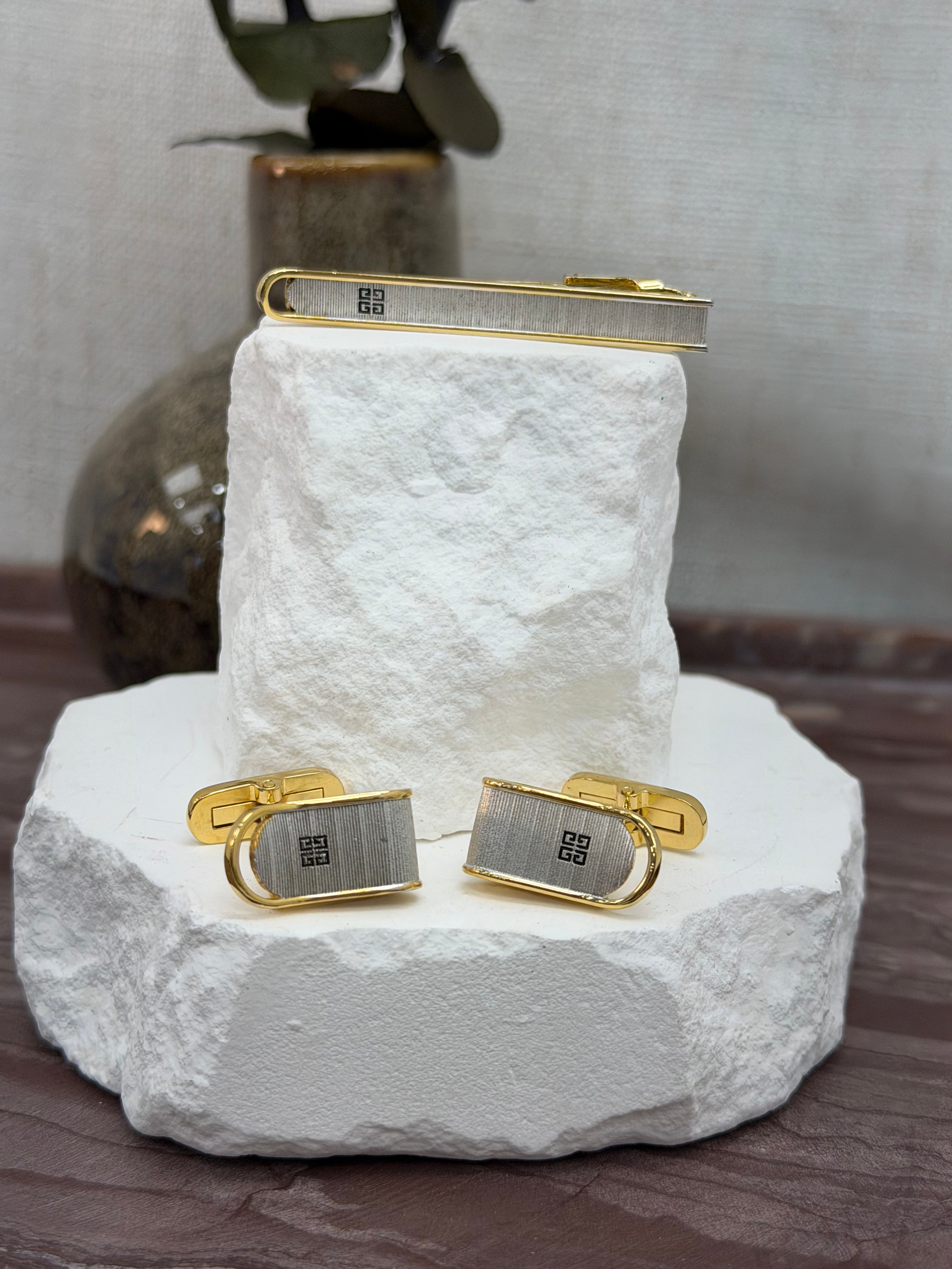 Givenchy Vintage Cluff Links & Tie Clip Set