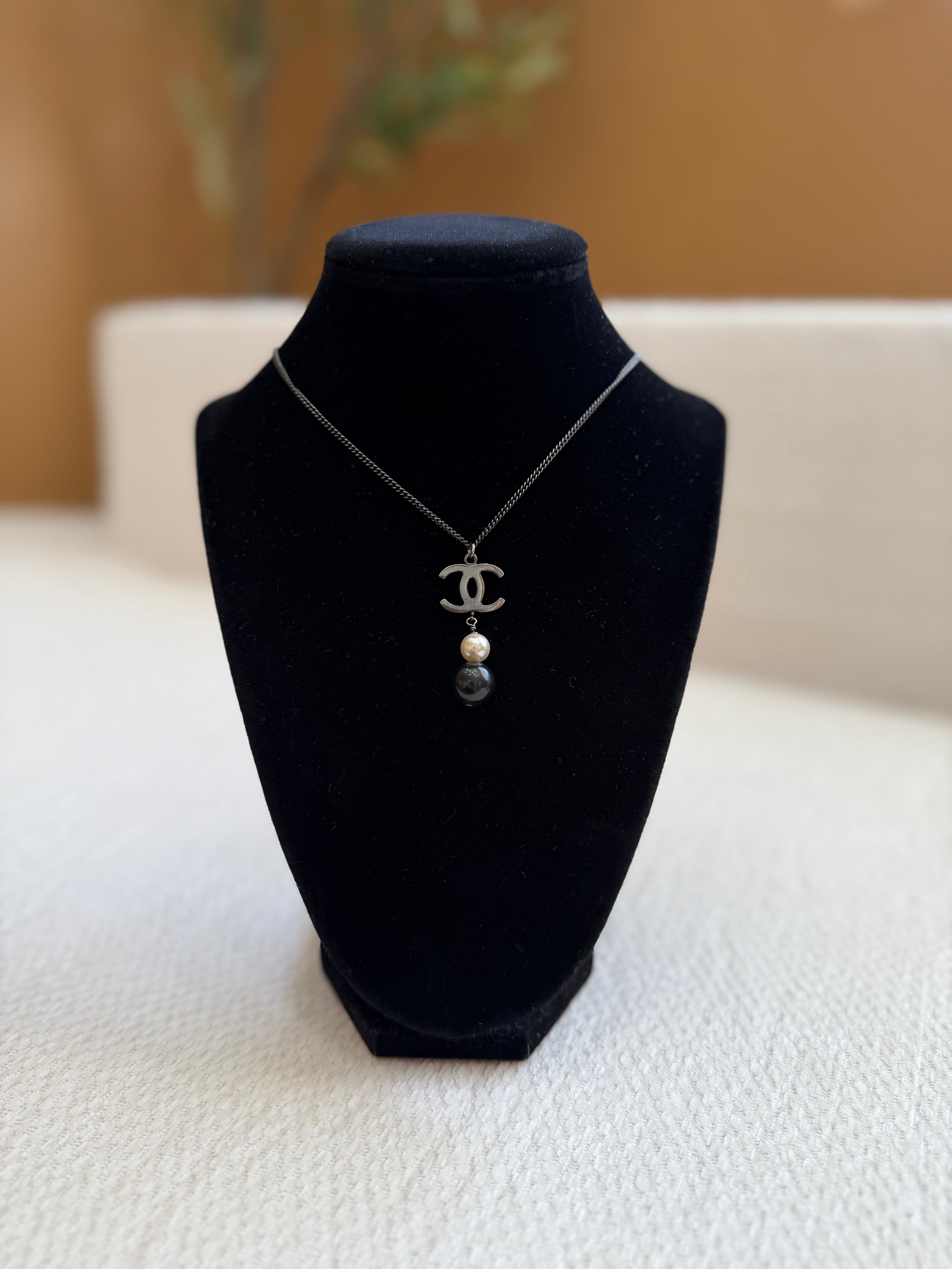 Chanel Vintage CC Faux Pearl Necklace