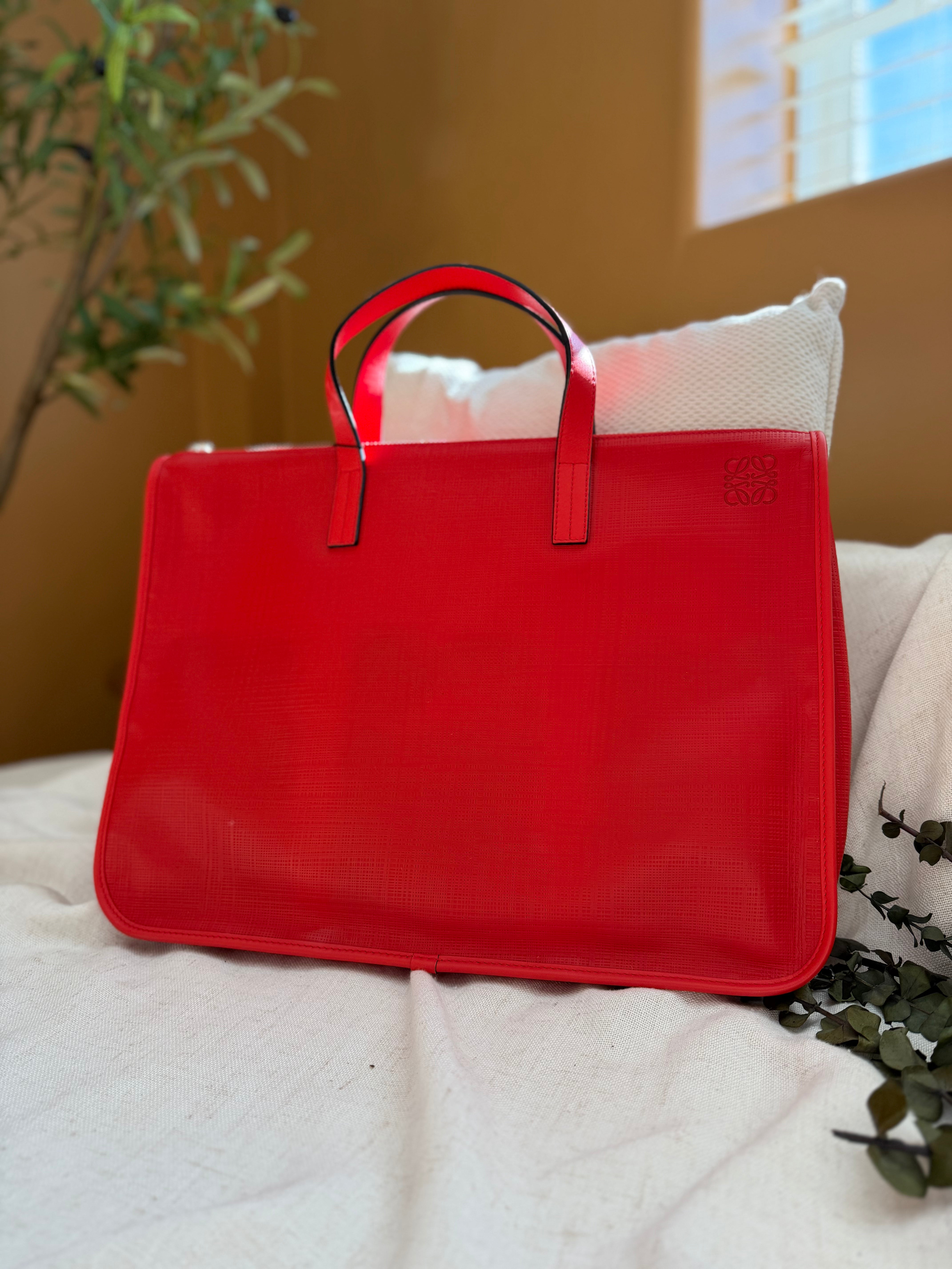 *DONS PRE-DROP* Loewe Red Textured Leather Toledo Bag