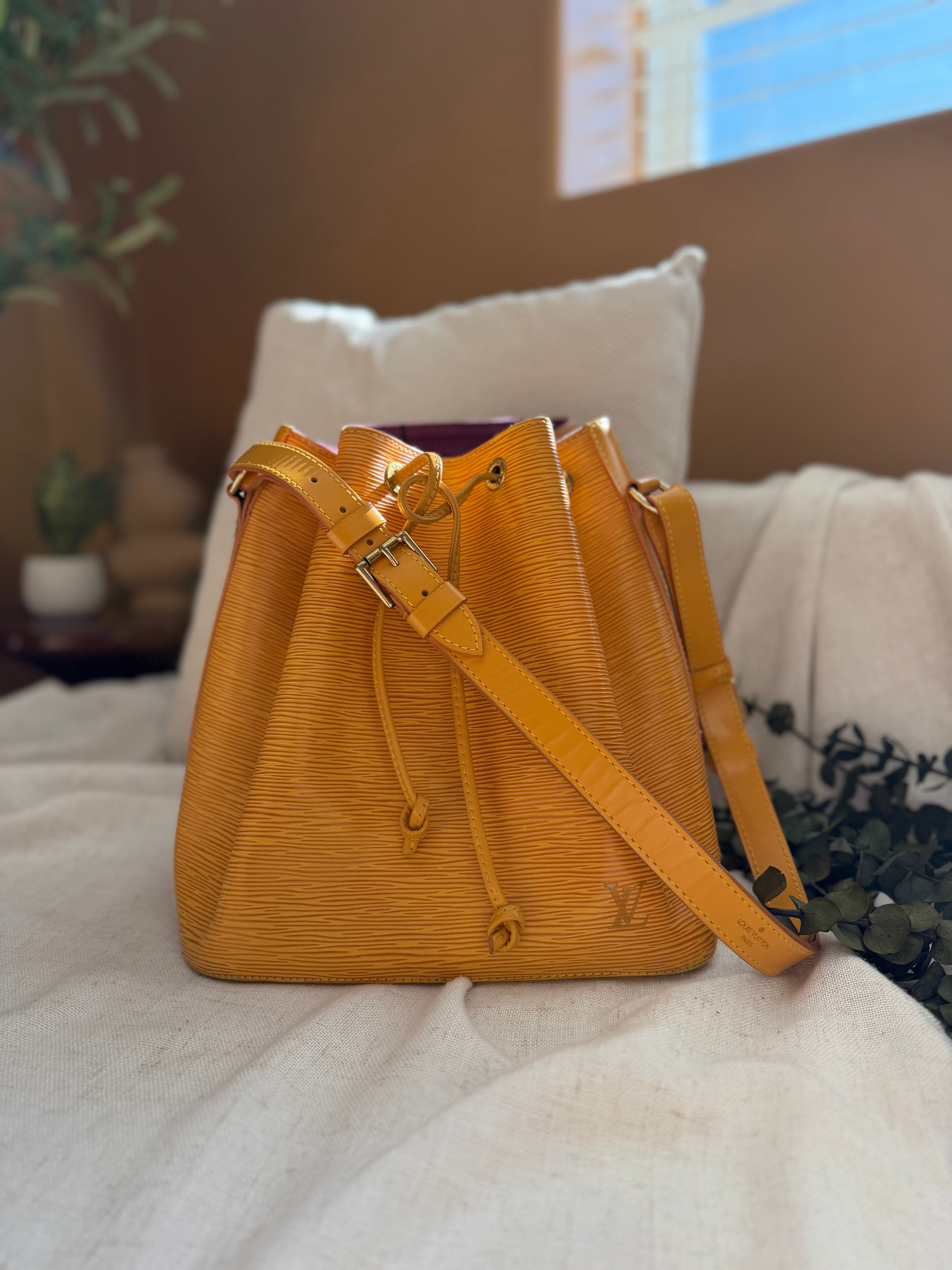 *DONS PRE-DROP* Louis Vuitton Yellow Epi Noe MM Bucket Bag