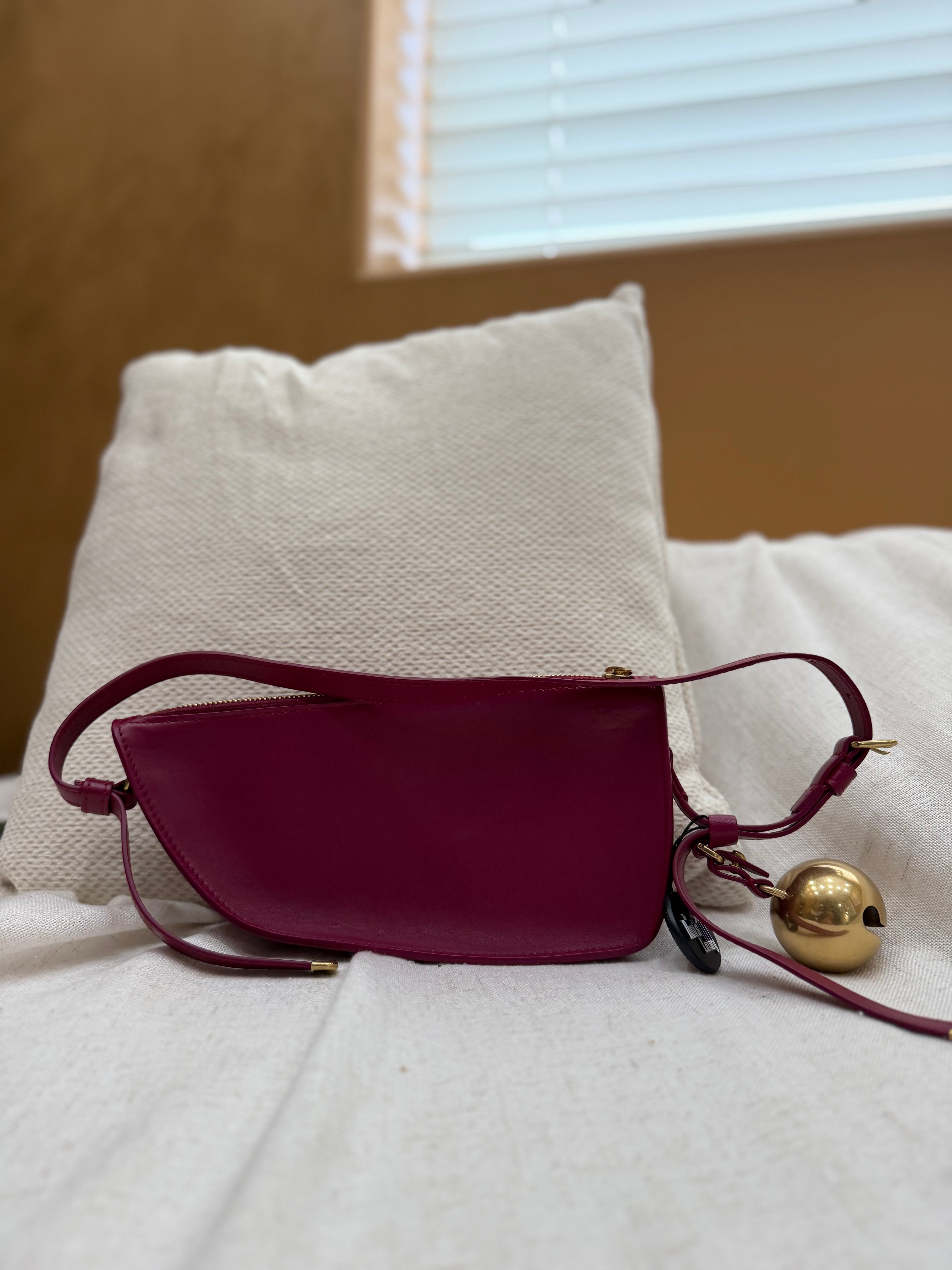 *DONS PRE-DROP* BRAND NEW- Burberry Berry Leather Mini Shield Sling Shoulder Bag