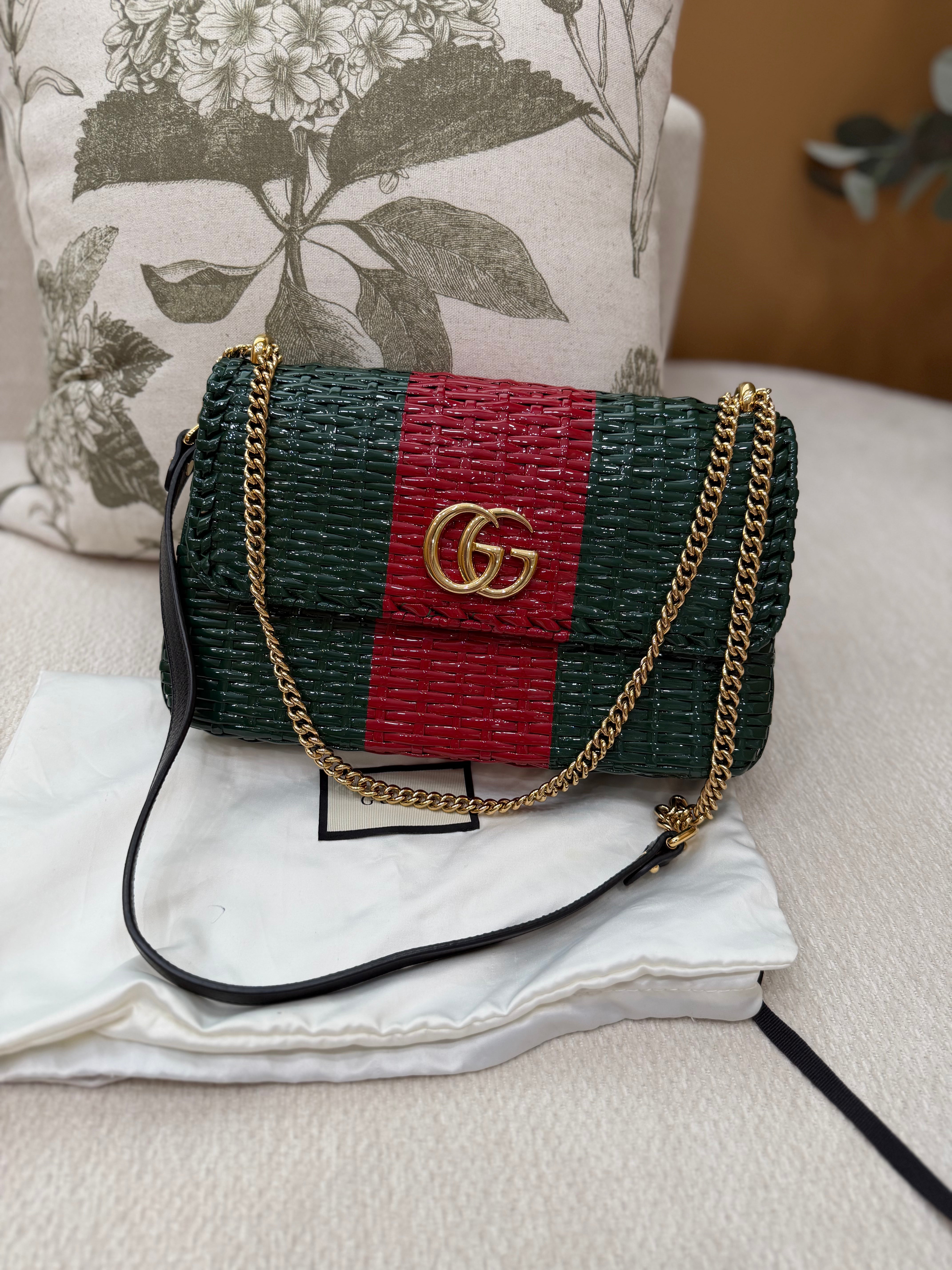 Gucci Green And Red Glazed Wicker Stripe Cestino Shoulder Bag