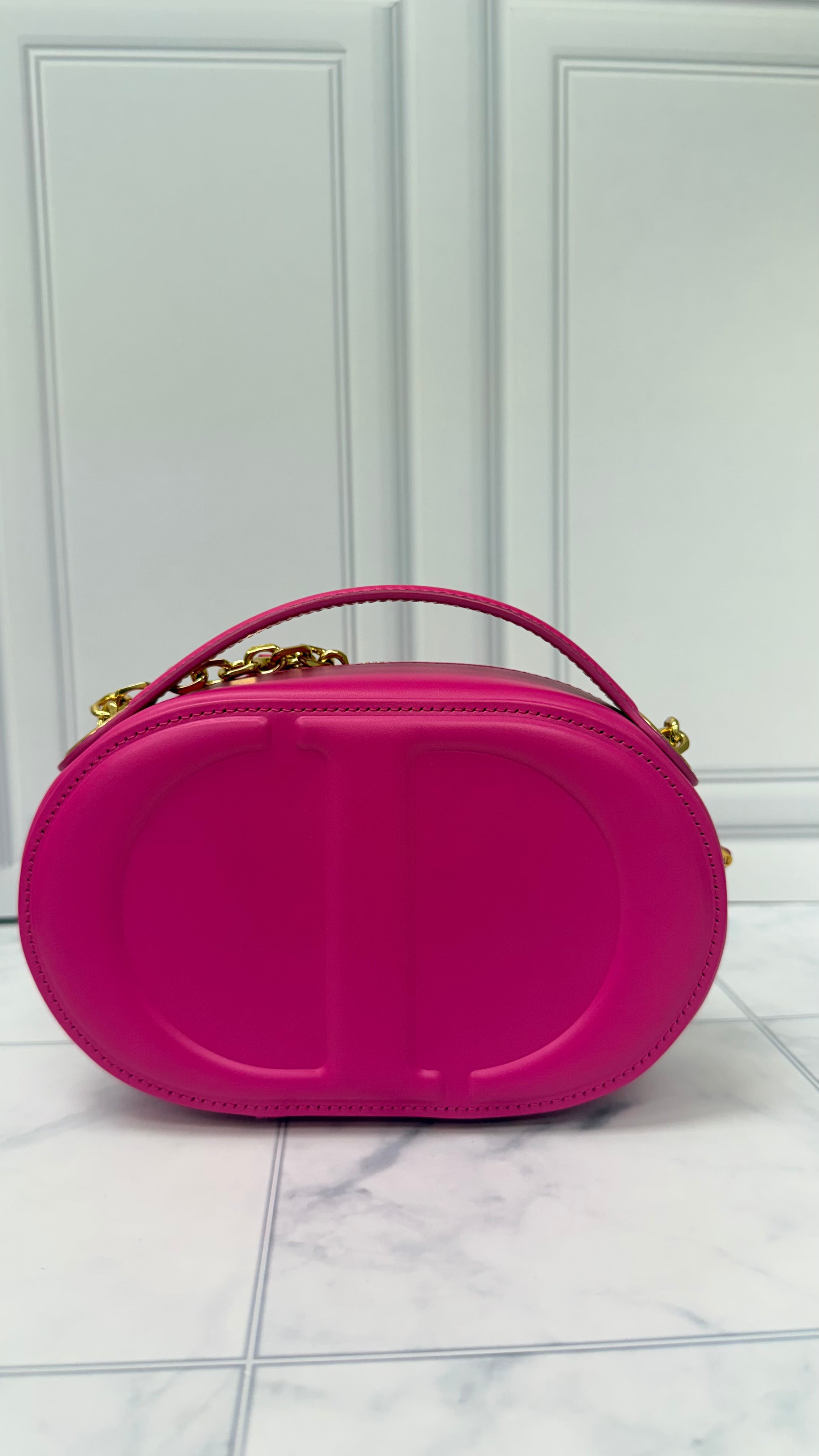 *DONS DROP* Christian Dior Pink Leather CD Embossed Signature Oval Camera Bag