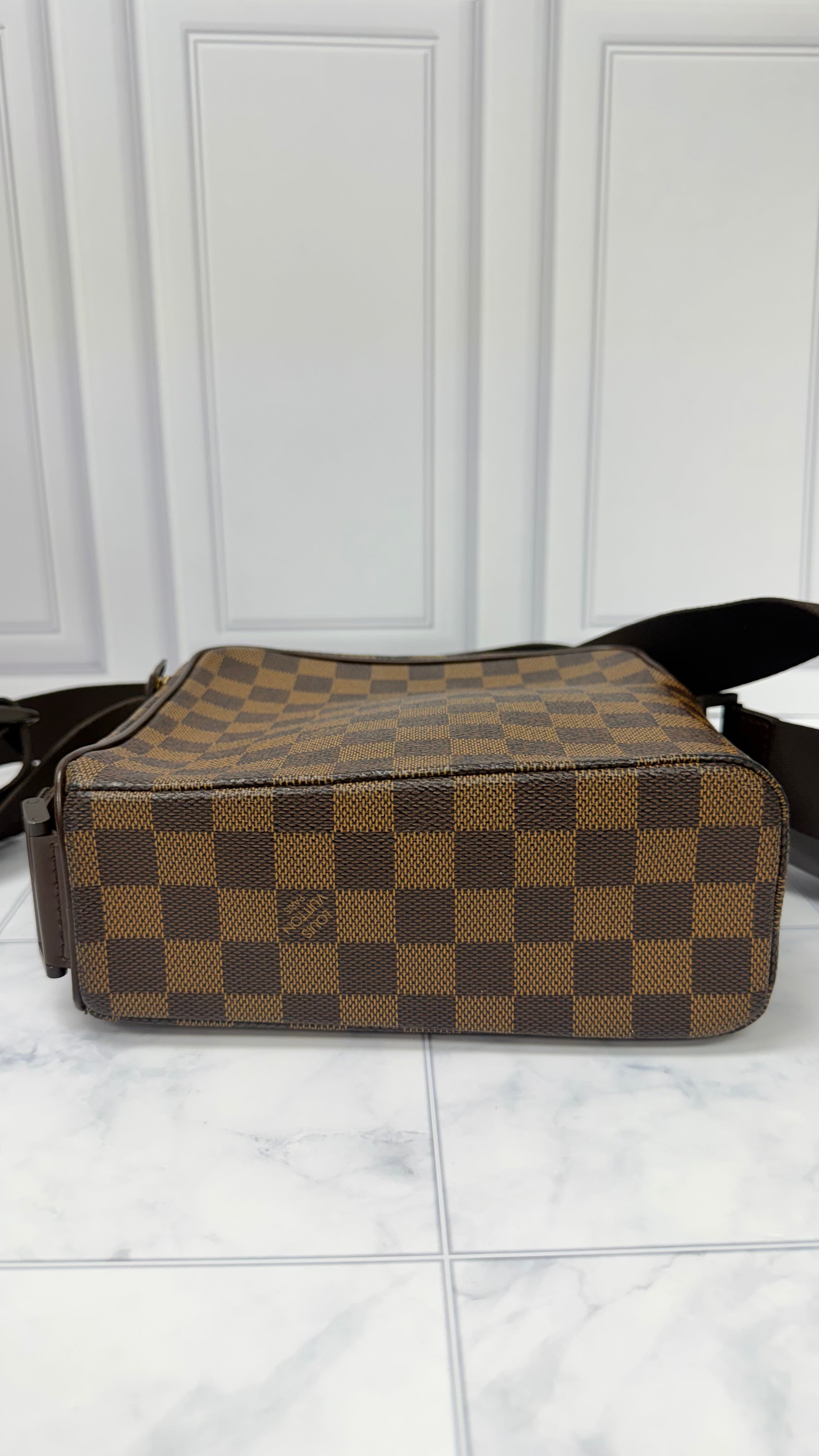 *DONS DROP* Louis Vuitton Damier Ebene Olav Crossbody Bag PM