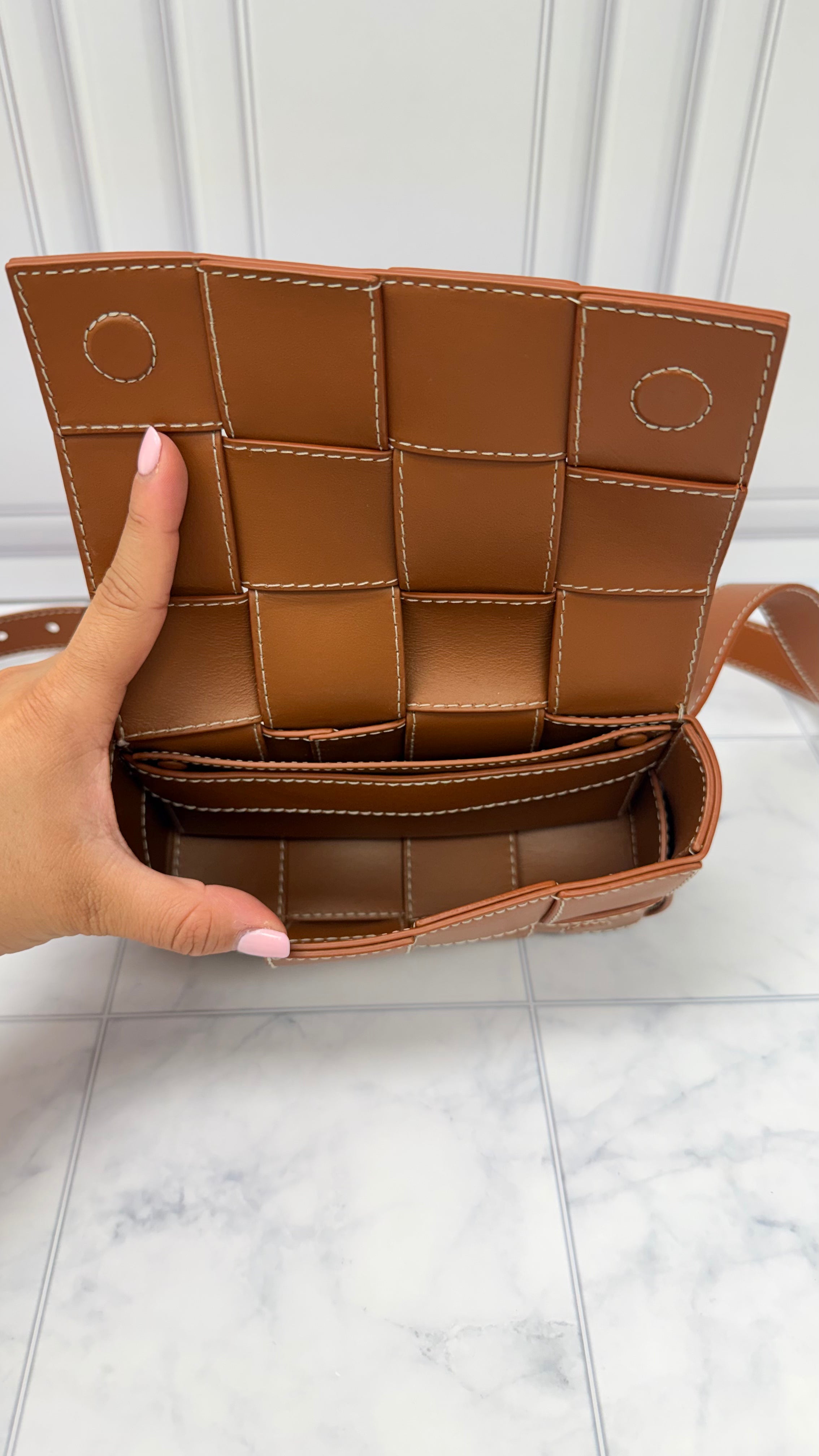 *DONS DROP* BRAND NEW- Bottega Veneta Brown Maxi Intrecciato Leather Mini Cassette Waist Bag