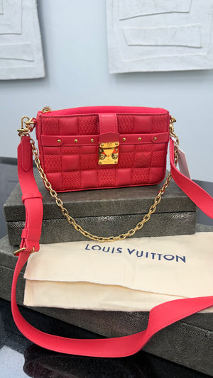 Louis Vuitton Coral Pink Lambskin Leather Pochette Troca Crossbody Bag