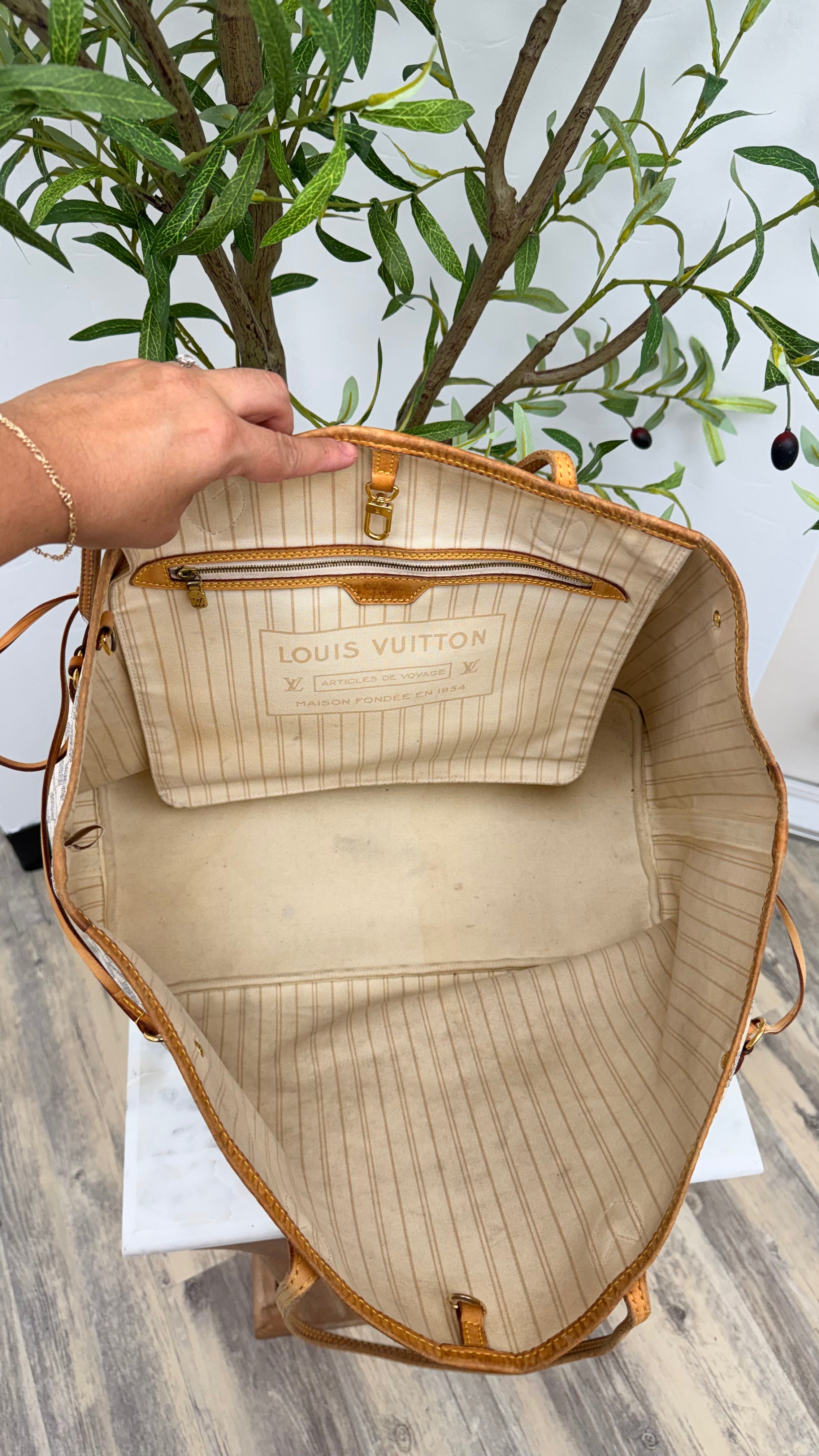 Louis Vuitton Damier Azur Neverfull GM Tote Bag