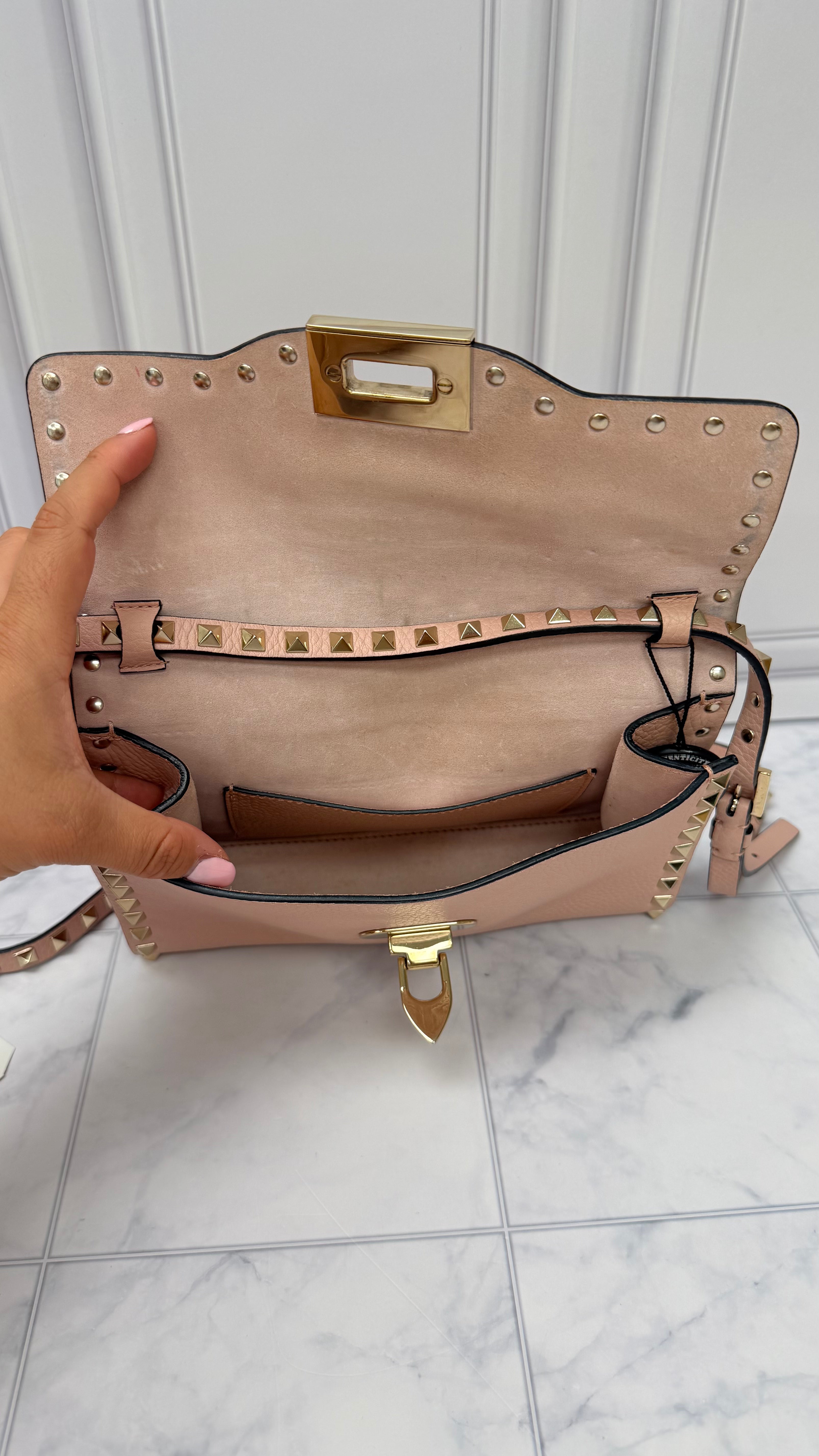 *DONS DROP* Valentino Pink Grained Leather Rockstud Small Crossbody Bag